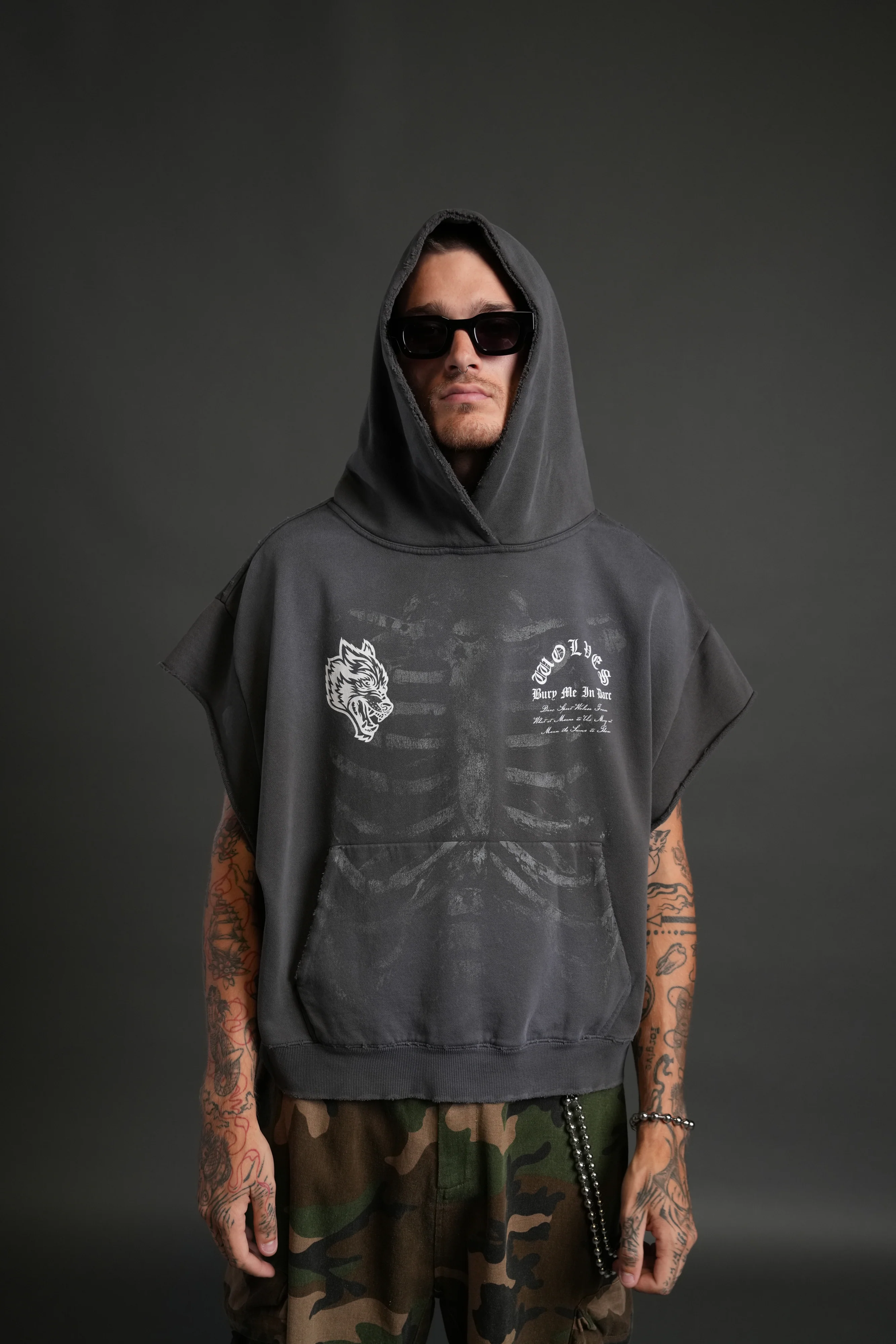 Bones Destroyed Grunge Gage Cap Sleeve Hoodie in Wolf Gray Drift Wash - Image 4