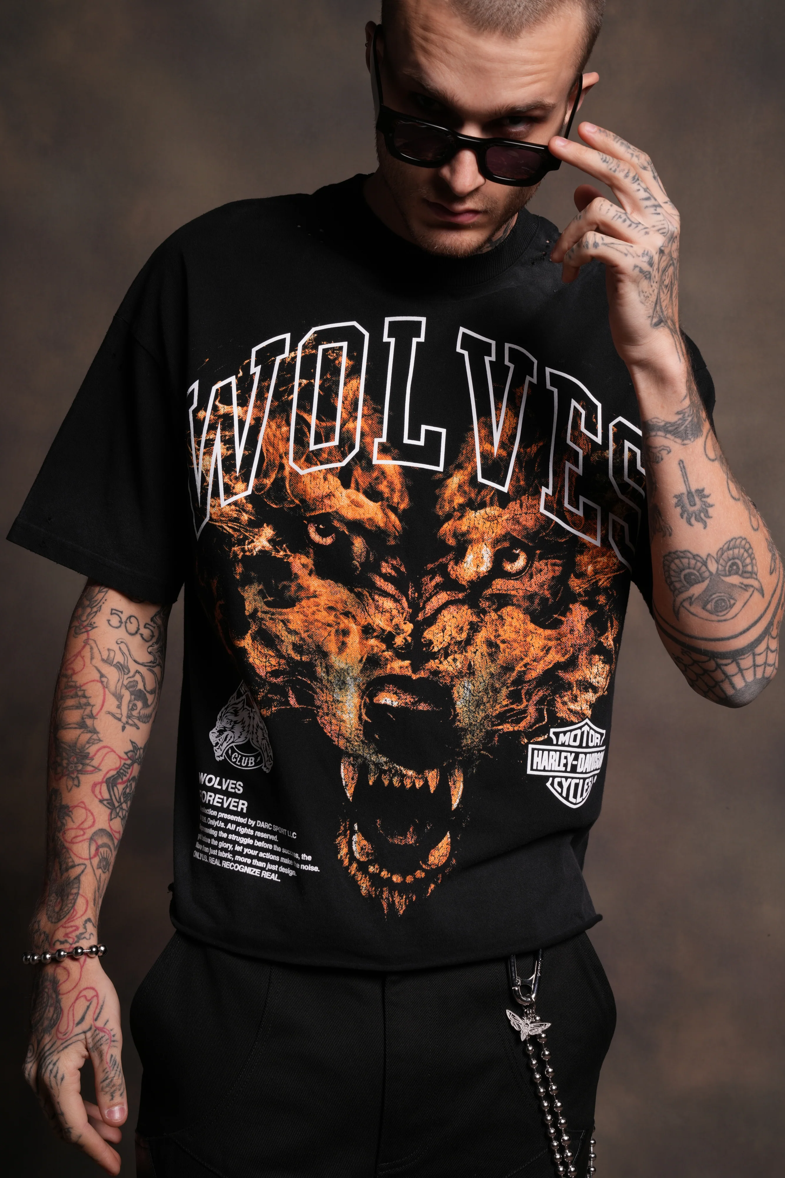Born From Fire Distressed Grunge Mid-Length Raw Hem Tee in Black Drift Wash - Image 5
