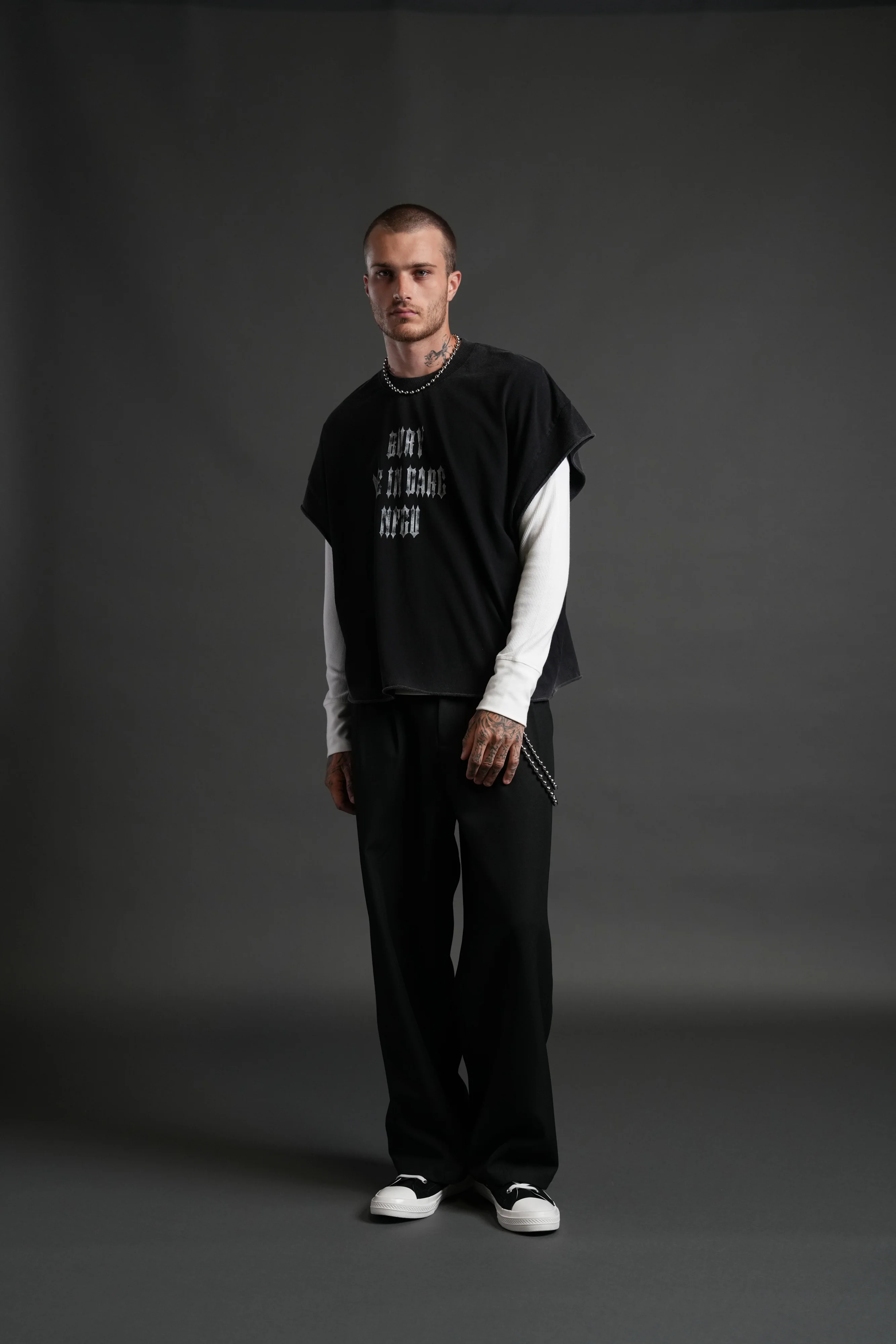 Bury Me in Darc Forever Grunge Cut-Off Tee in Black - Image 5