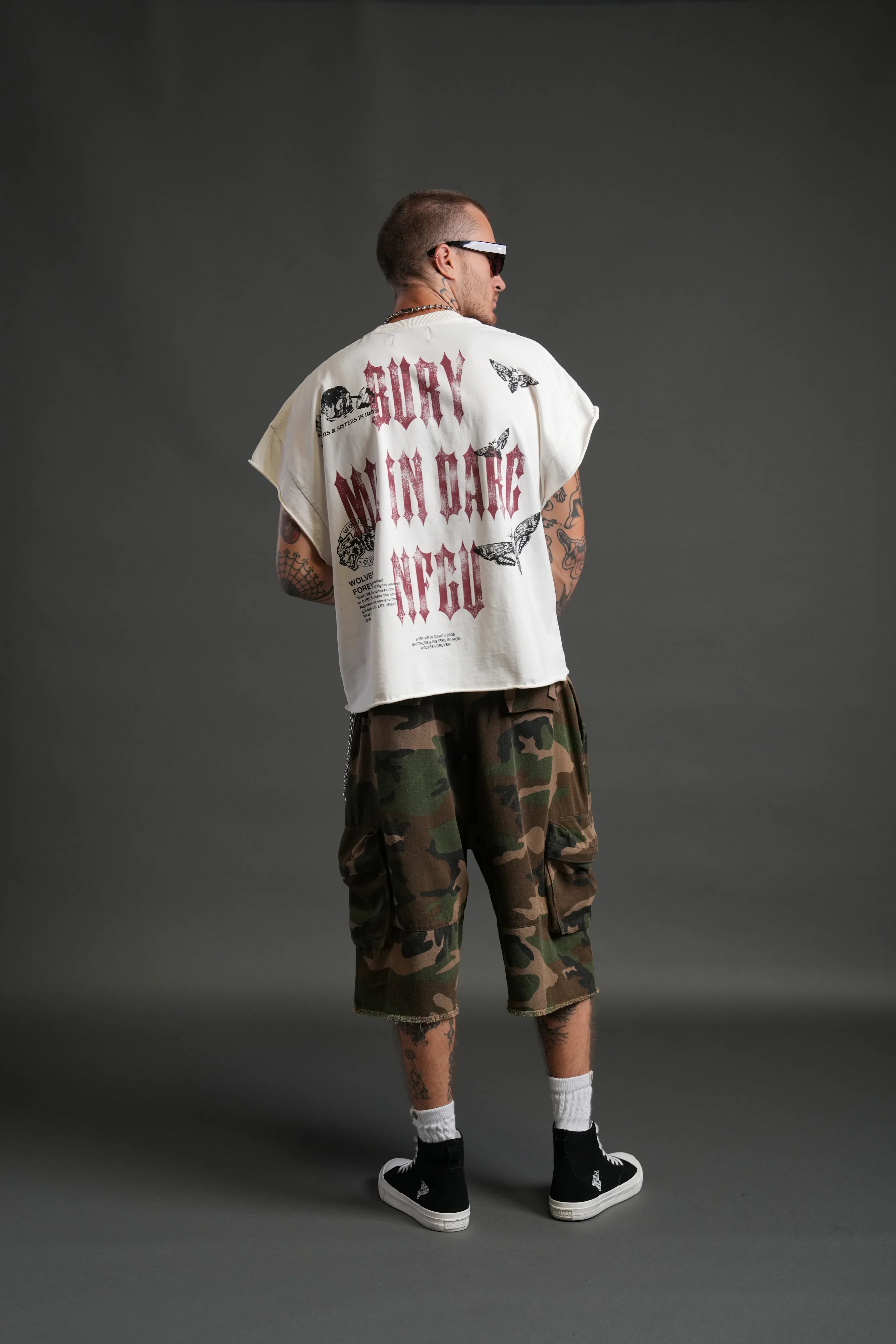 Bury Me in Darc Forever Grunge Cut-Off Tee in Cream - Image 6