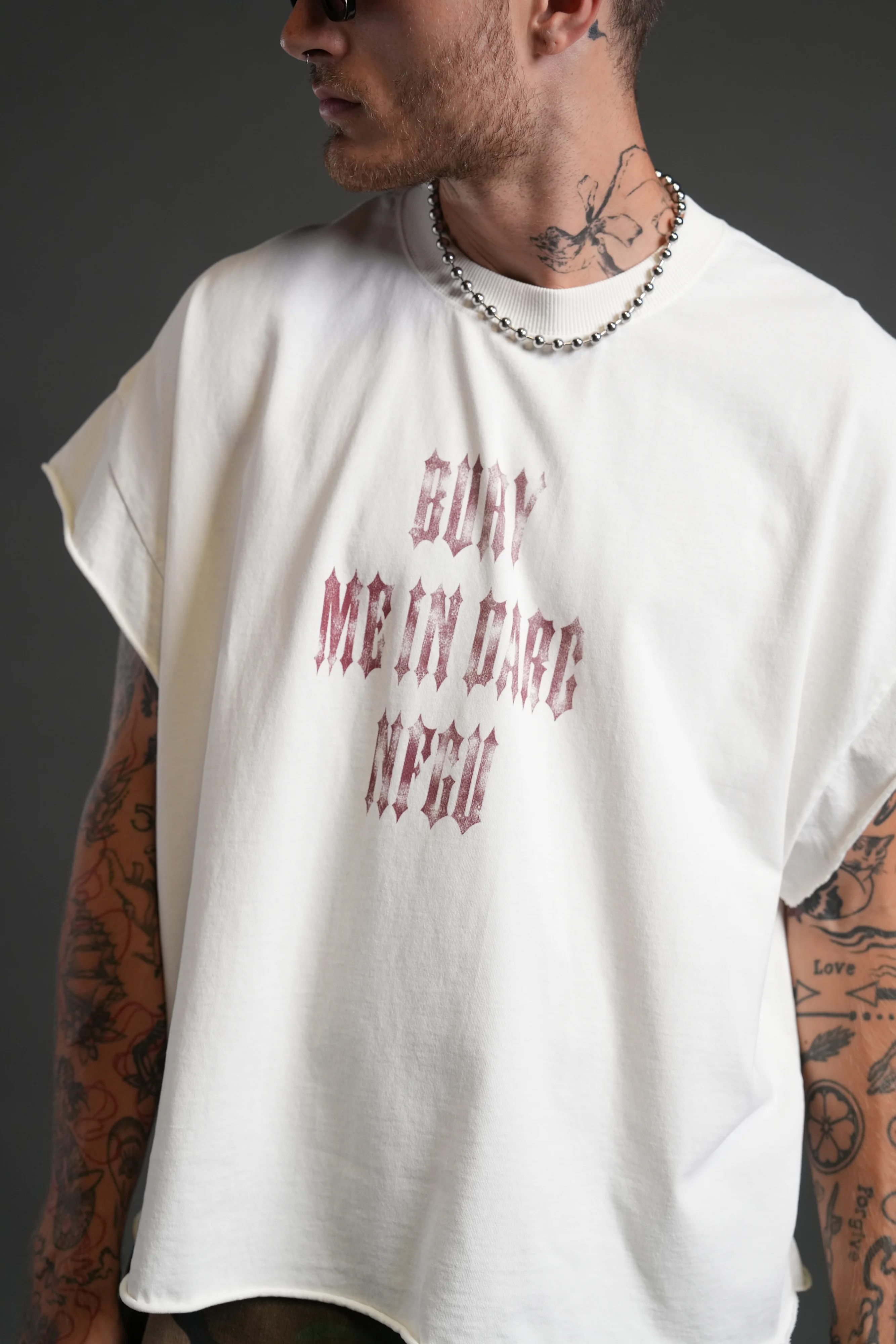 Bury Me in Darc Forever Grunge Cut-Off Tee in Cream - Image 7