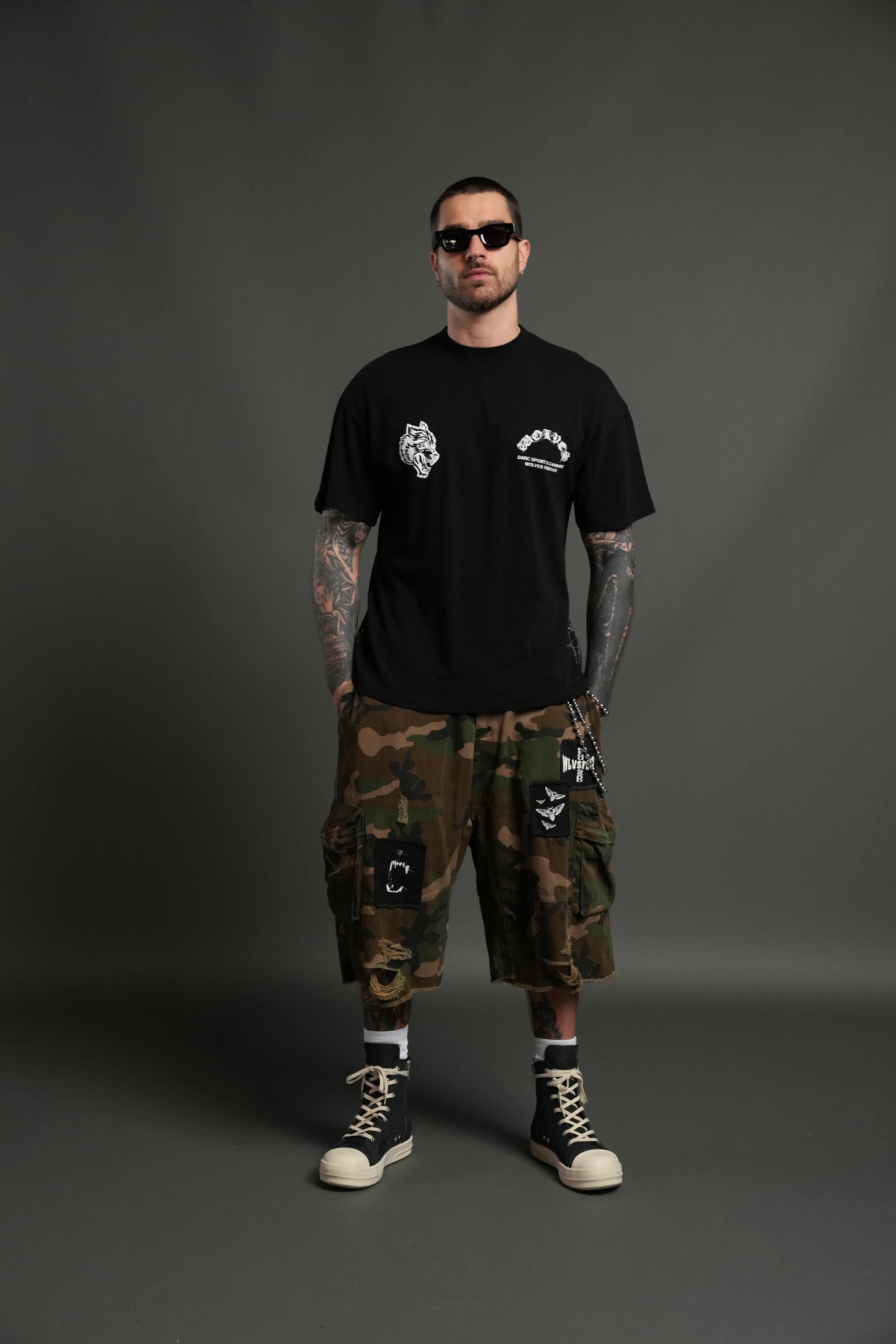 Carnage Forever Premium Oversized Tee in Black - Image 7