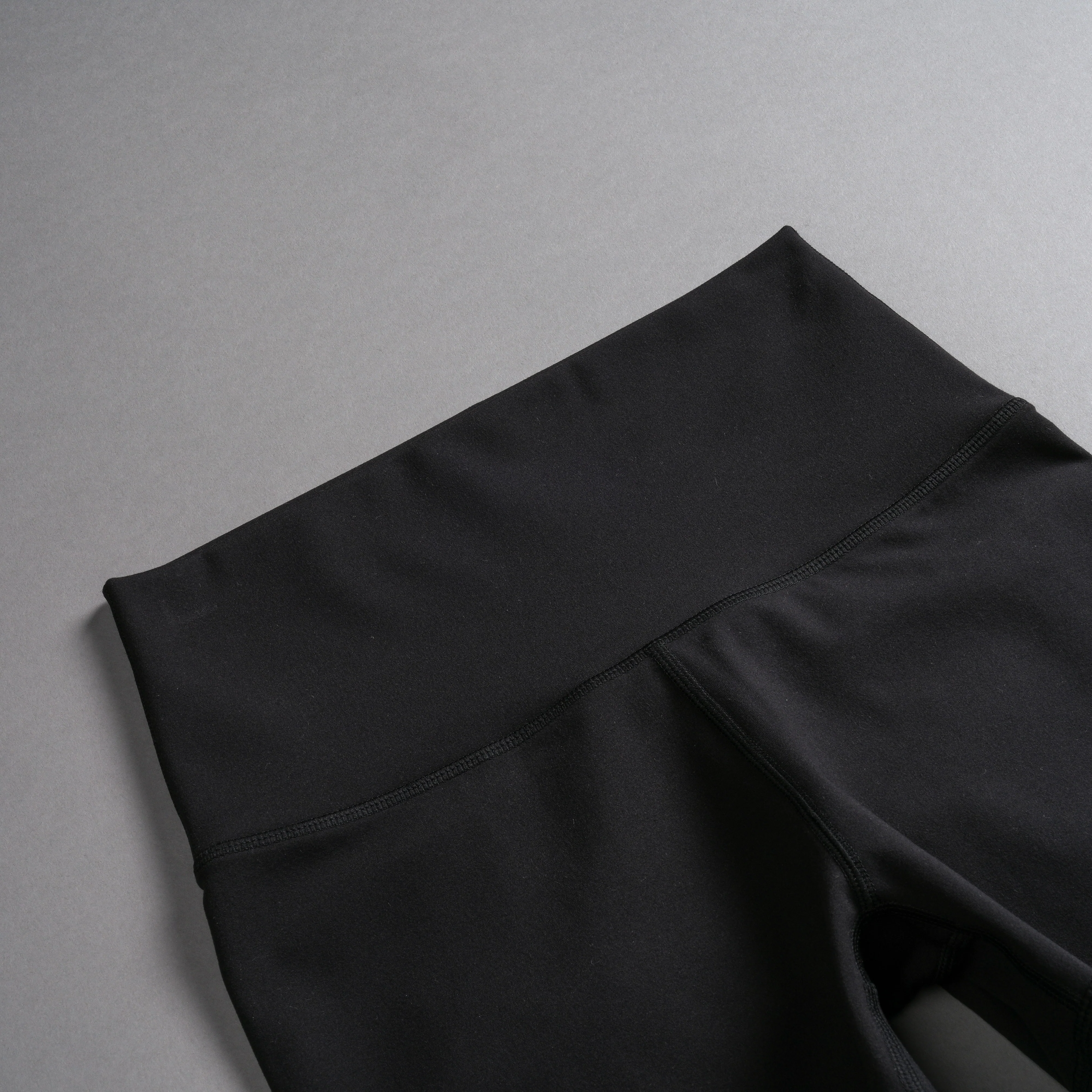 Chopper V2 "Energy" Pump Shorts in Black - Image 8