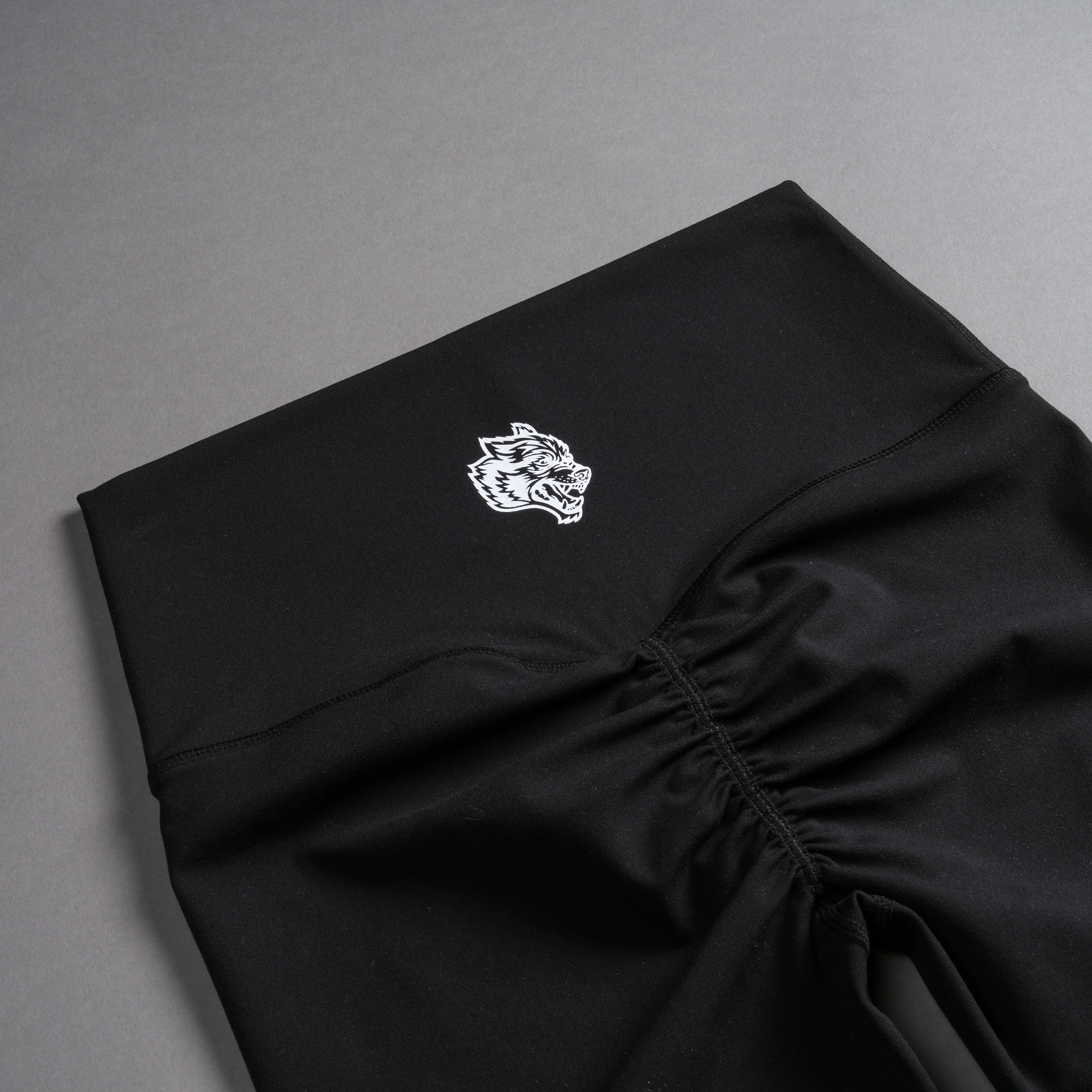 Chopper V2 "Energy" Pump Shorts in Black - Image 9