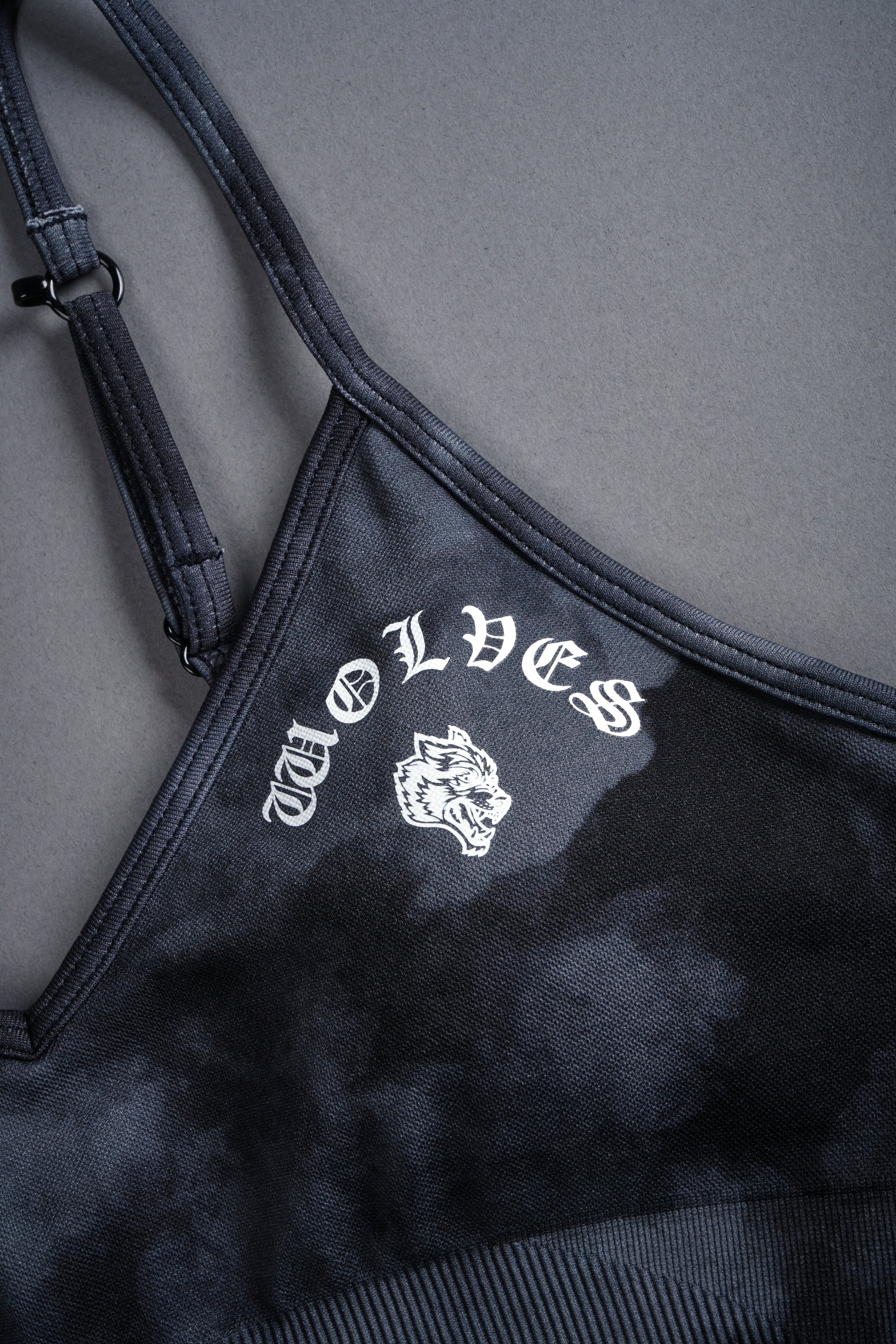 Chopper V2 "Everson Seamless" Sports Bra in Black Cherry Ghost Clouds - Image 6