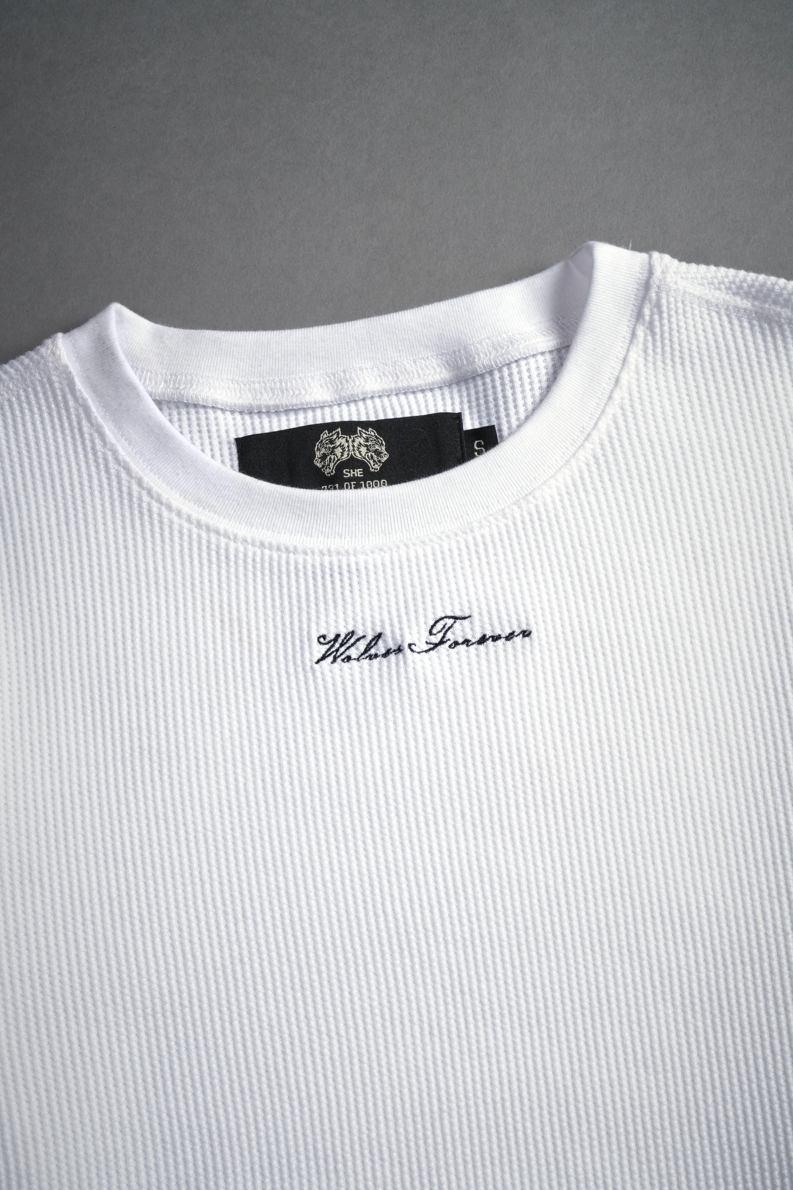 Conquer Cropped Thermal LS in White - Image 5