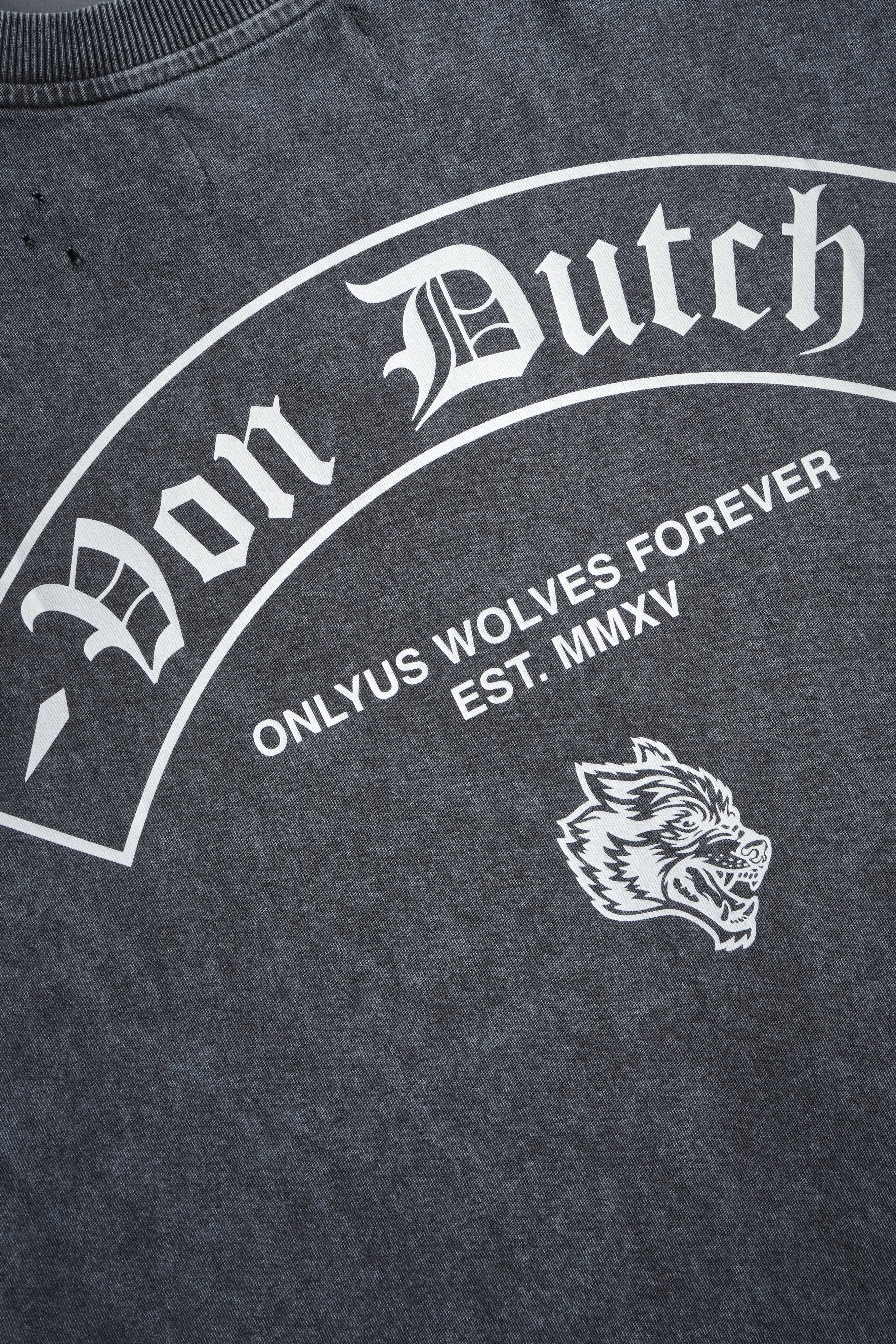 Darc Covenant Distressed Grunge Mid-Length Raw Hem Muscle Tee in Wolf Gray - Image 10