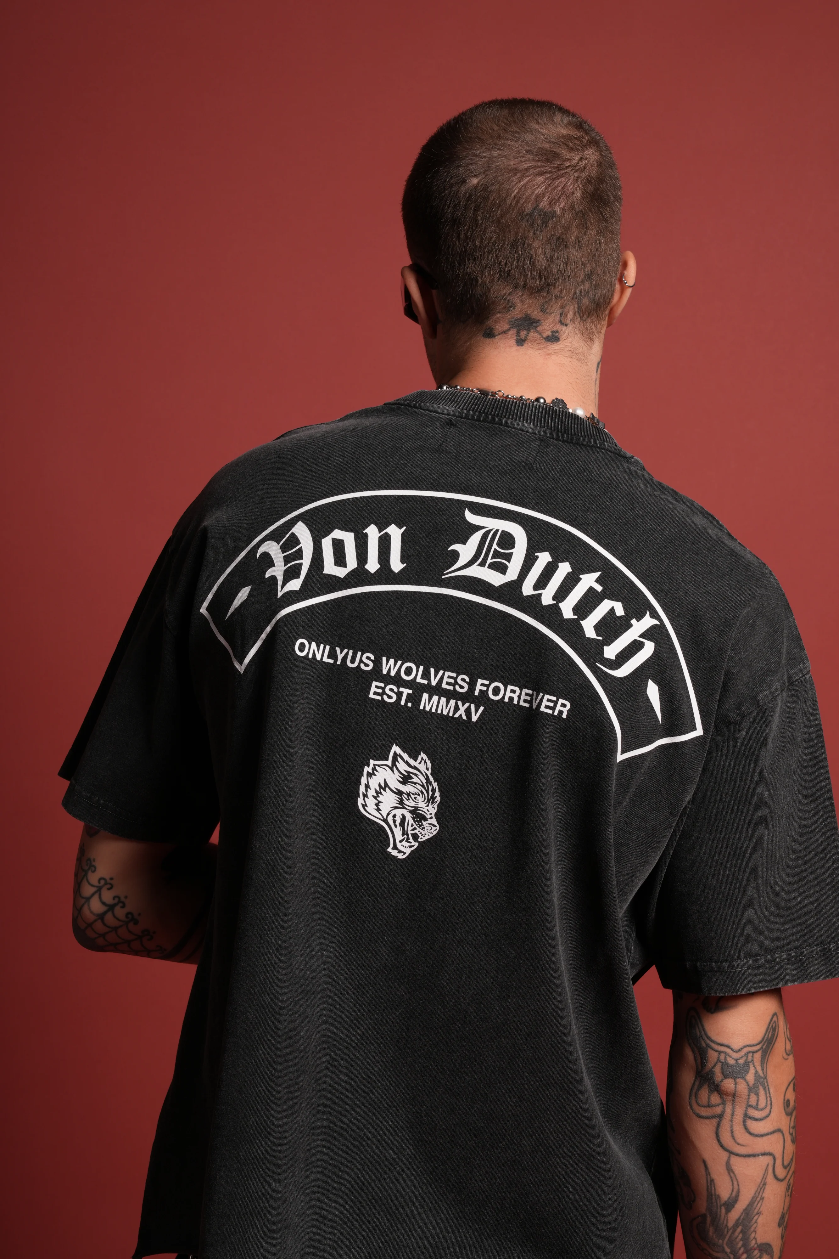 Darc Covenant Grunge Mid-Length Raw Hem Tee in Black - Image 6