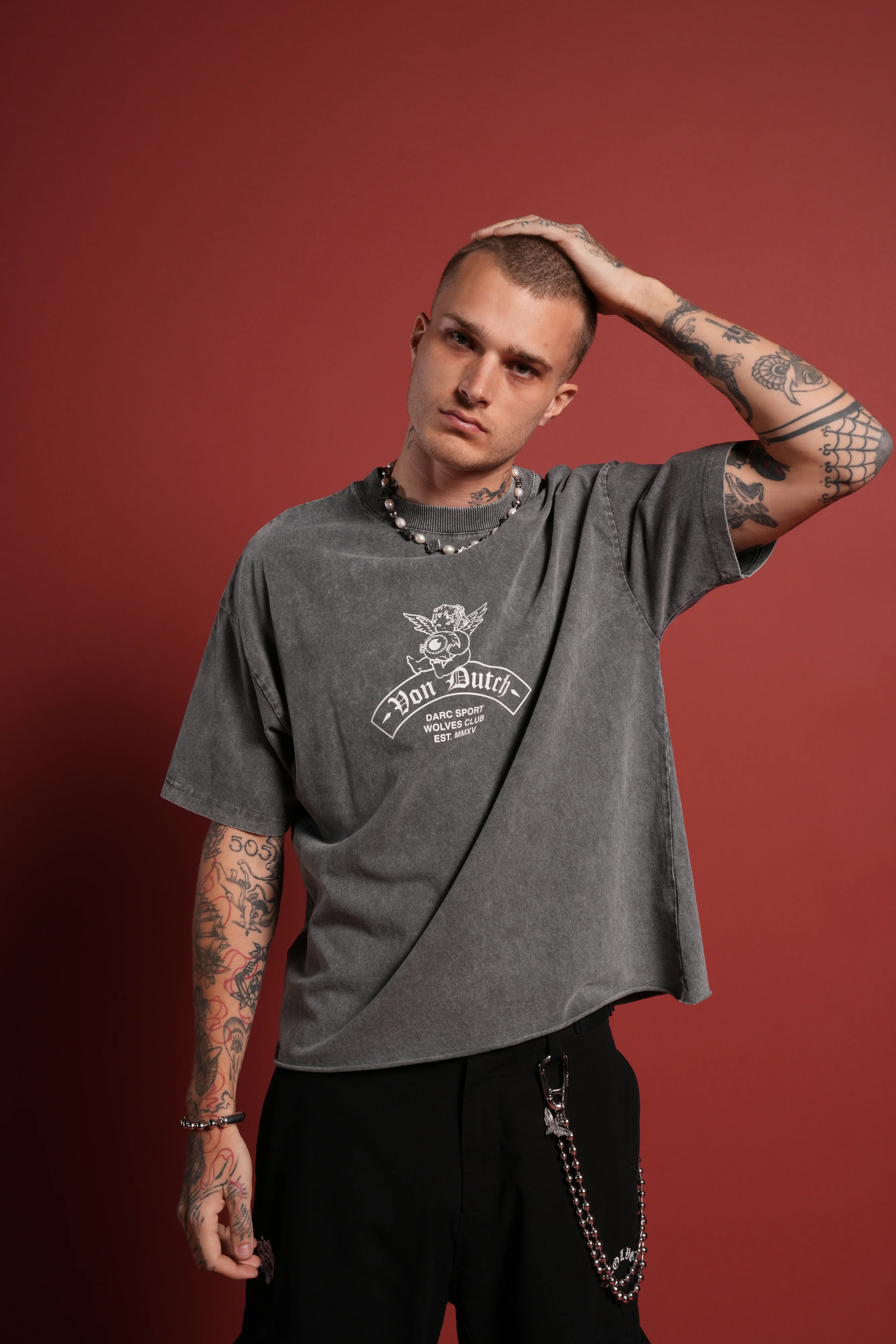 Darc Covenant Grunge Mid-Length Raw Hem Tee in Wolf Gray - Image 4