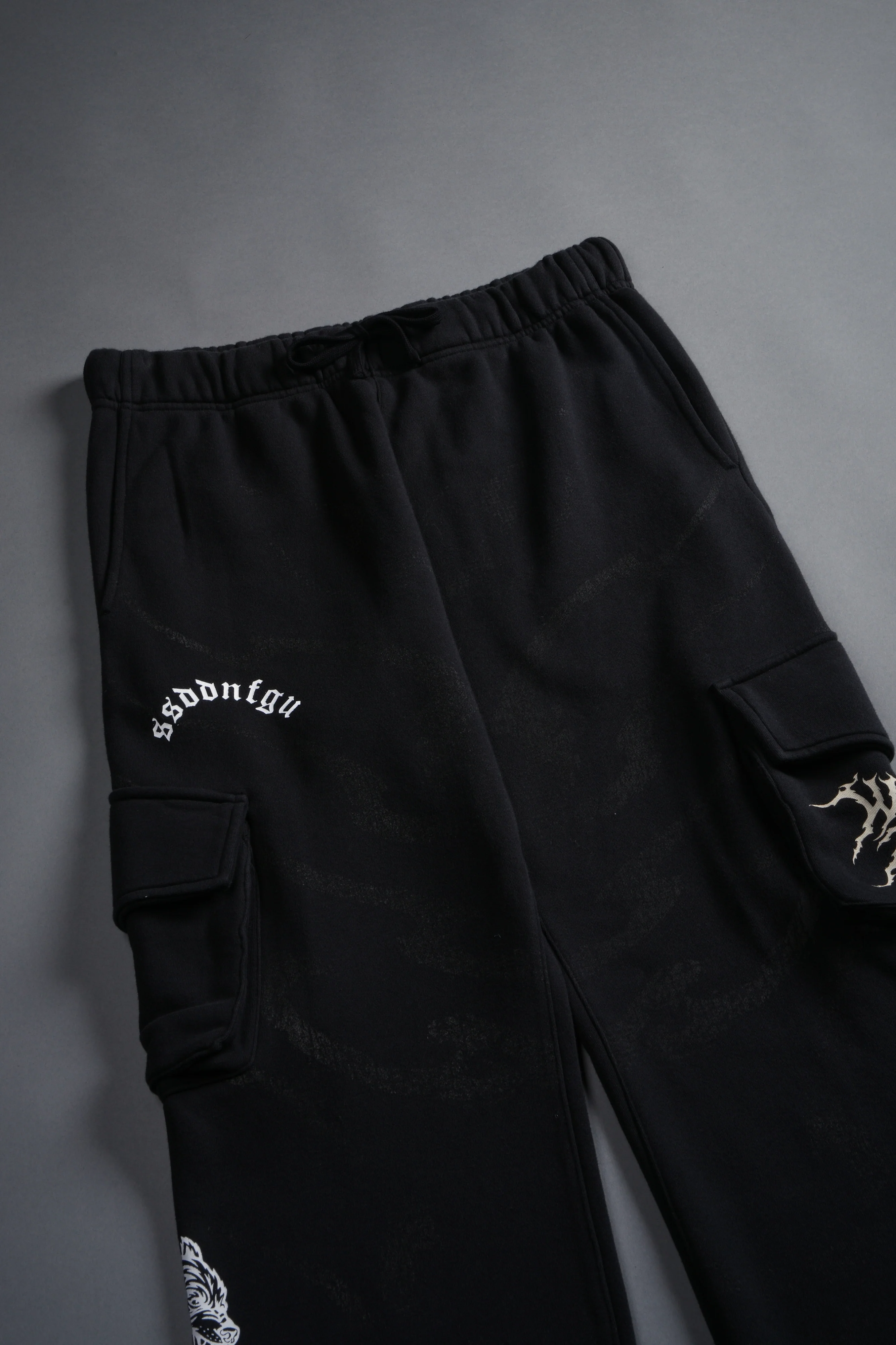 Darc Inferno Bigelow Cargo Sweat Pants in Black - Image 9