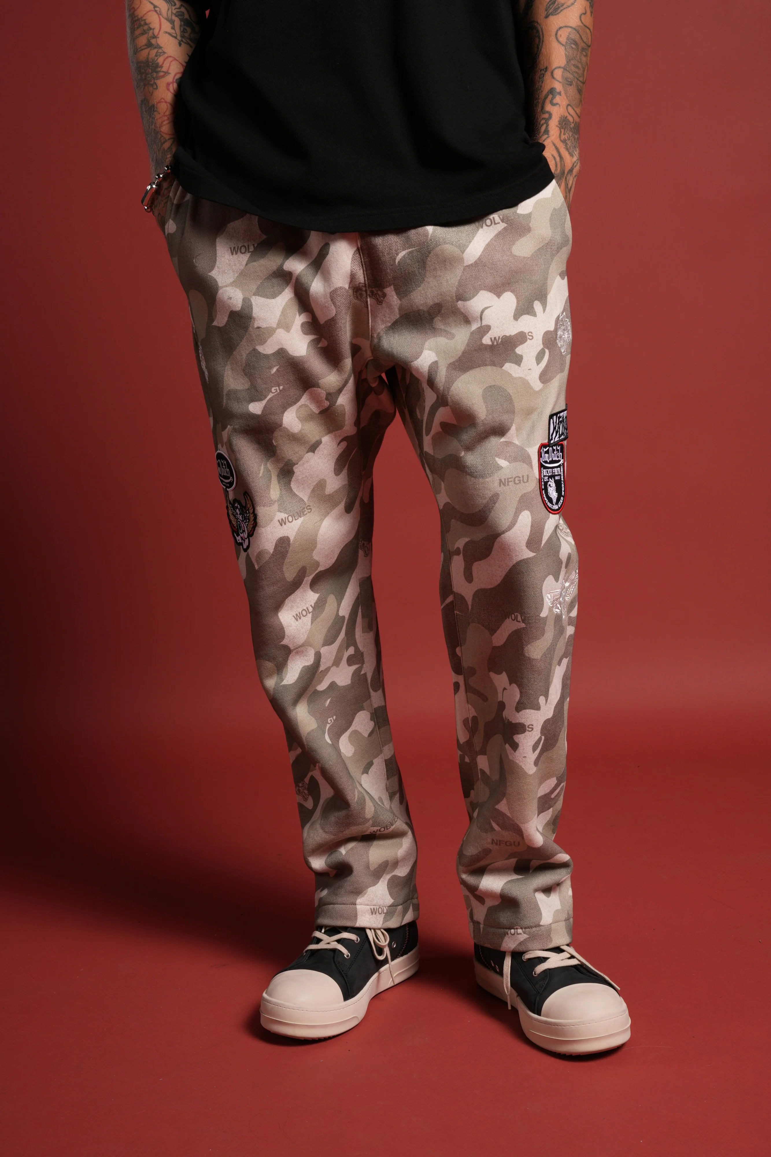Darc Kulture Bigelow Cargo Sweat Pants in DSVD Green Camo - Image 2