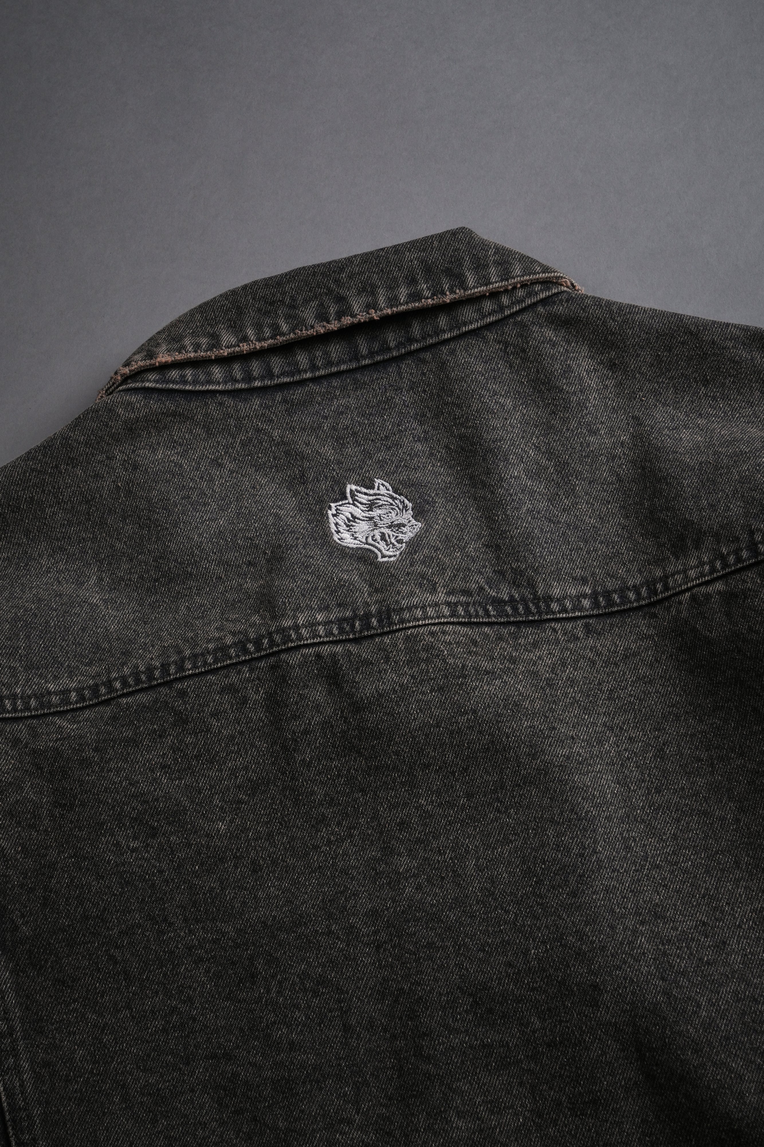 Darc Sport Wolves Jax Denim Jacket in Mojave Brown - Image 20
