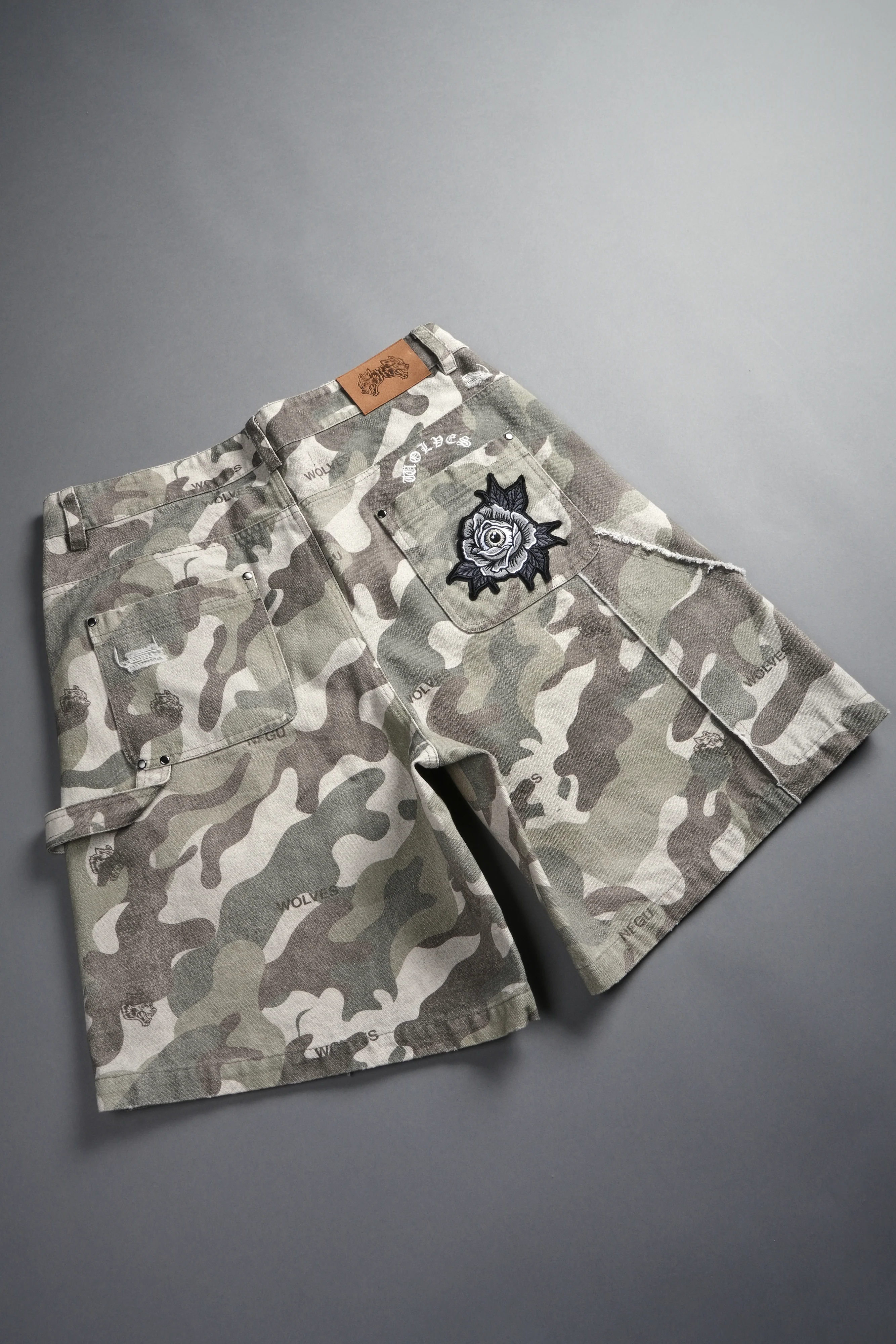 Darc Vice Distressed Denim Carpenter Shorts in DSVD Green Camo - Image 12