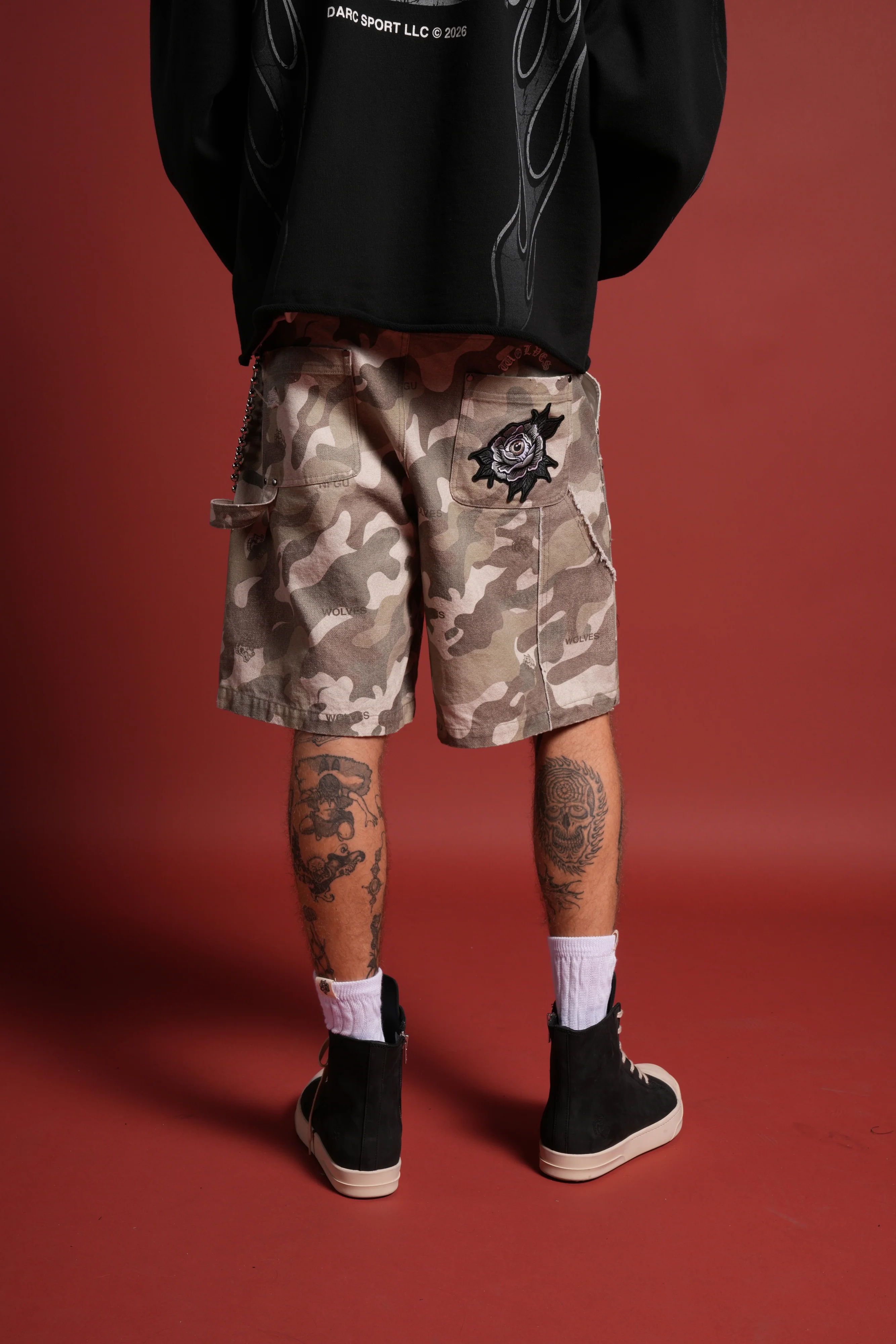 Darc Vice Distressed Denim Carpenter Shorts in DSVD Green Camo - Image 4