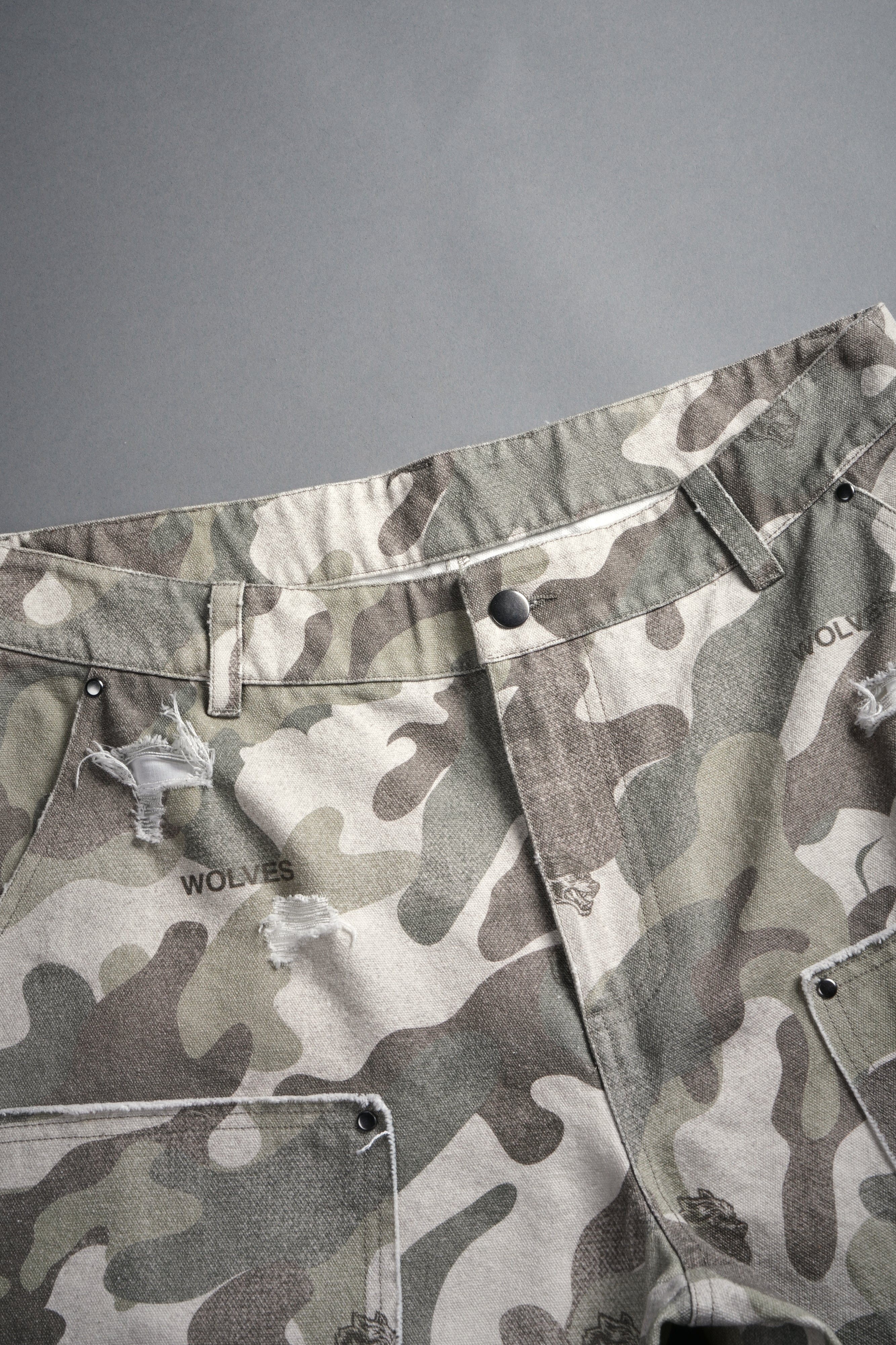 Darc Vice Distressed Denim Carpenter Shorts in DSVD Green Camo - Image 8