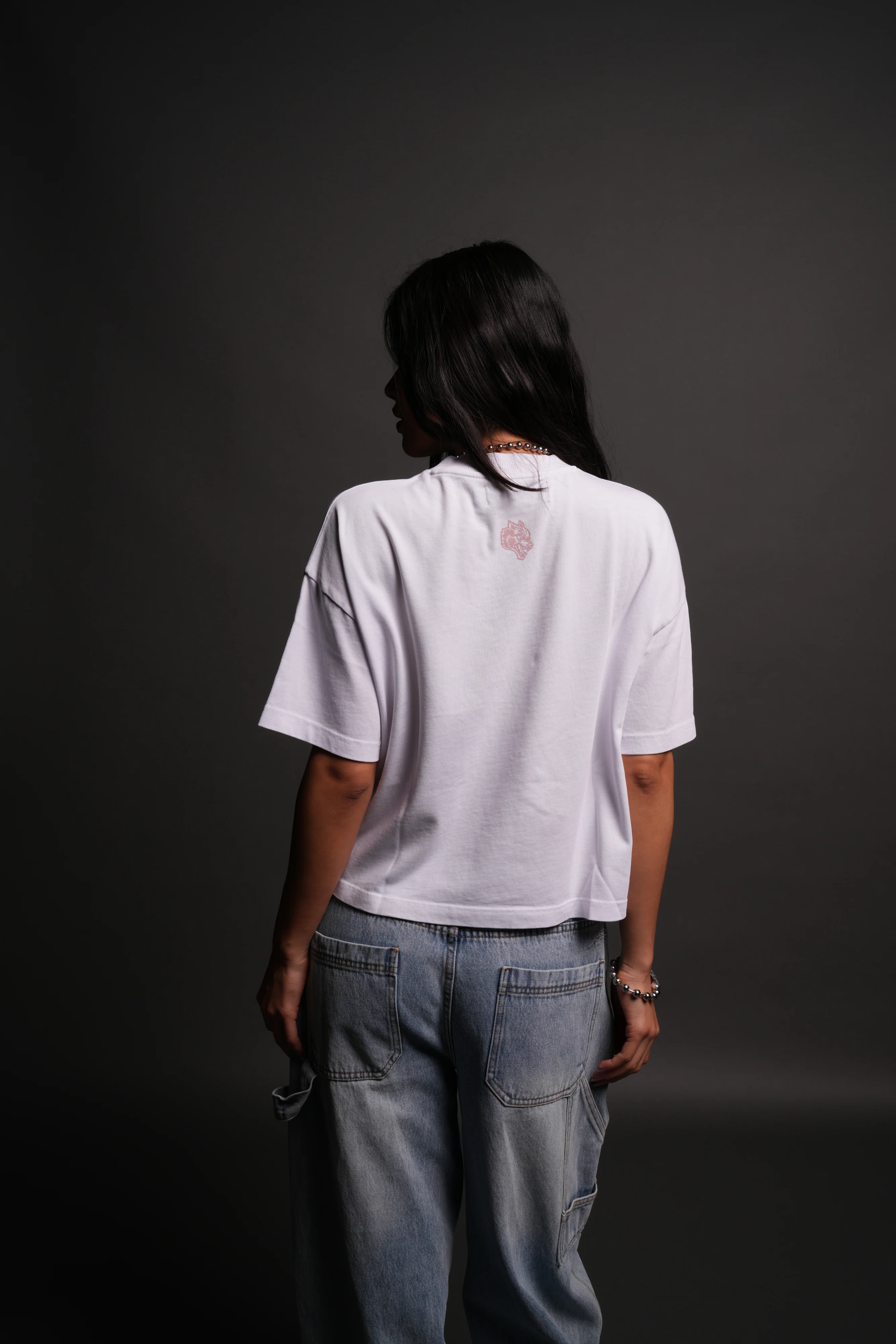 Del Amor Ultrawide "Premium" Crop Tee in White - Image 2