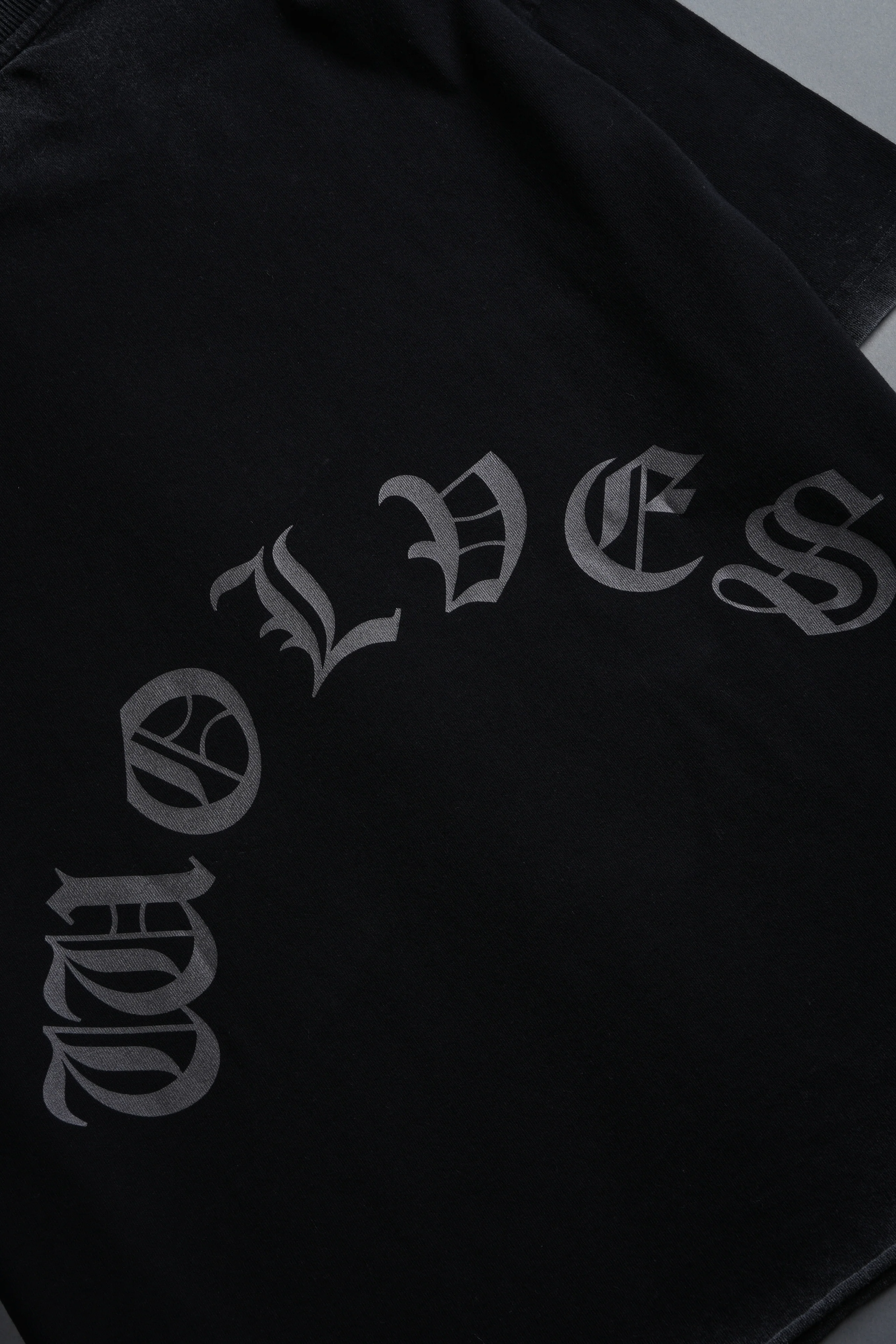 DSVD Legacy Grunge Mid-Length Raw Hem Tee in Black - Image 11