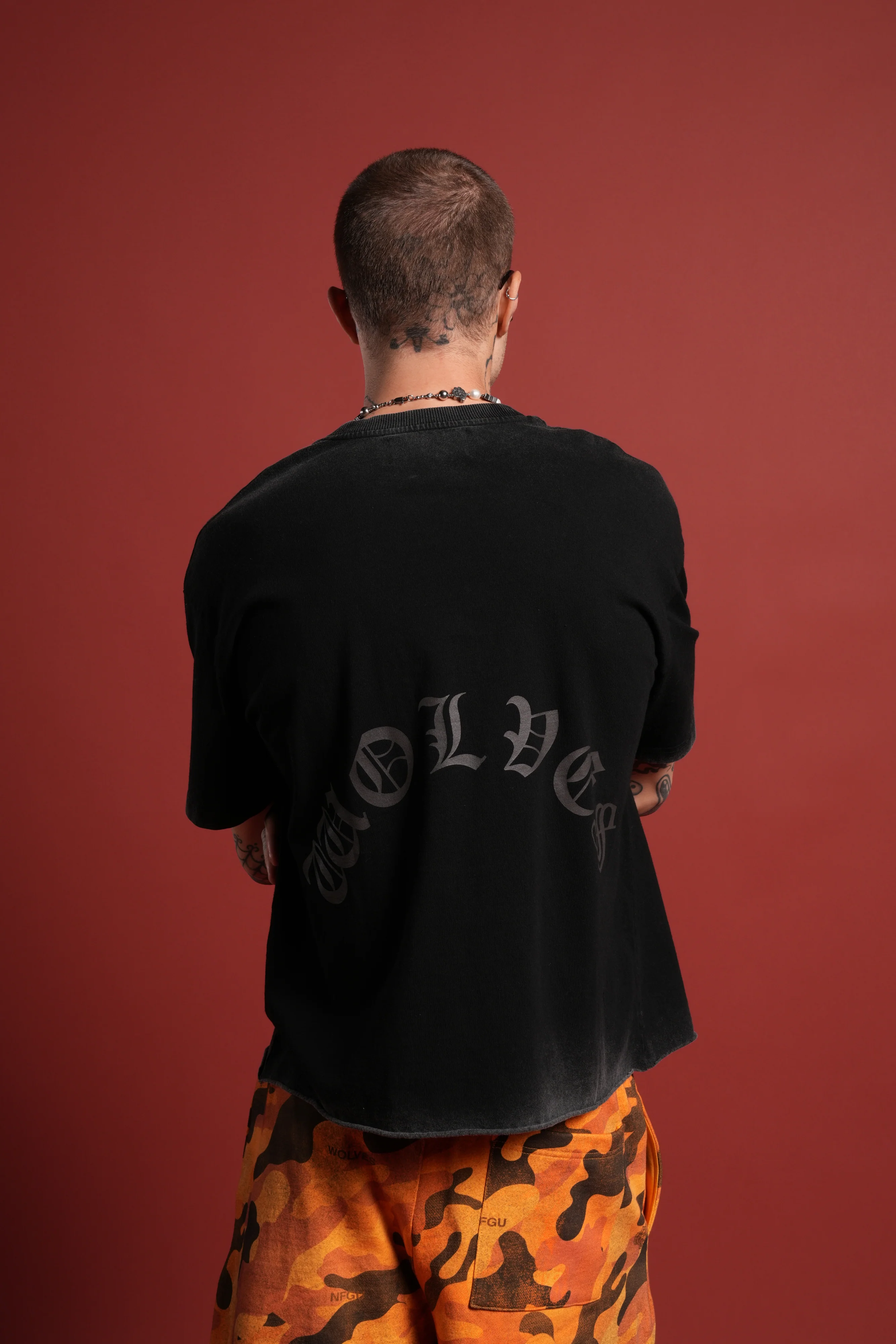 DSVD Legacy Grunge Mid-Length Raw Hem Tee in Black - Image 2