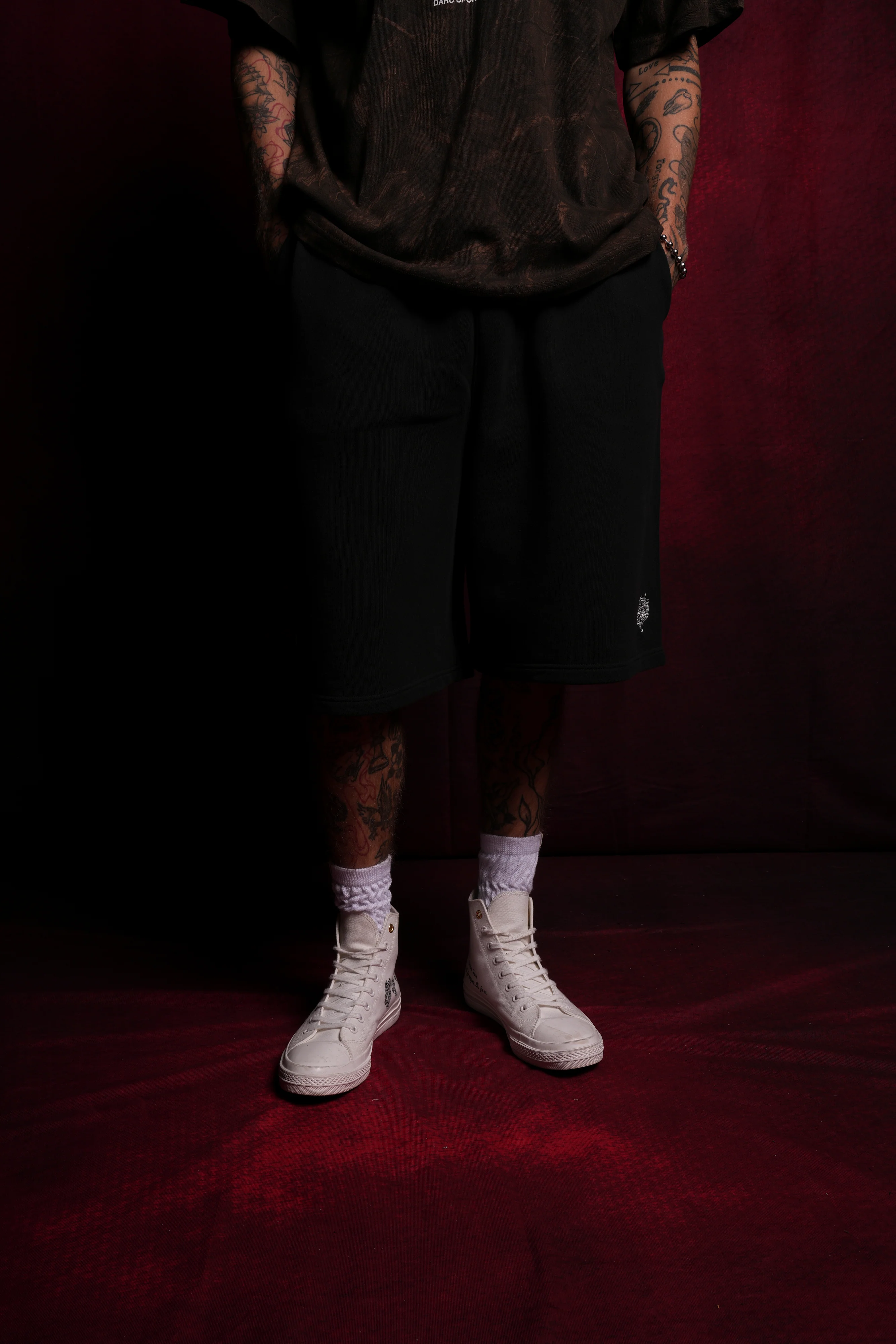 Dual Oversized Osiris Sweat Shorts in Black - Image 2