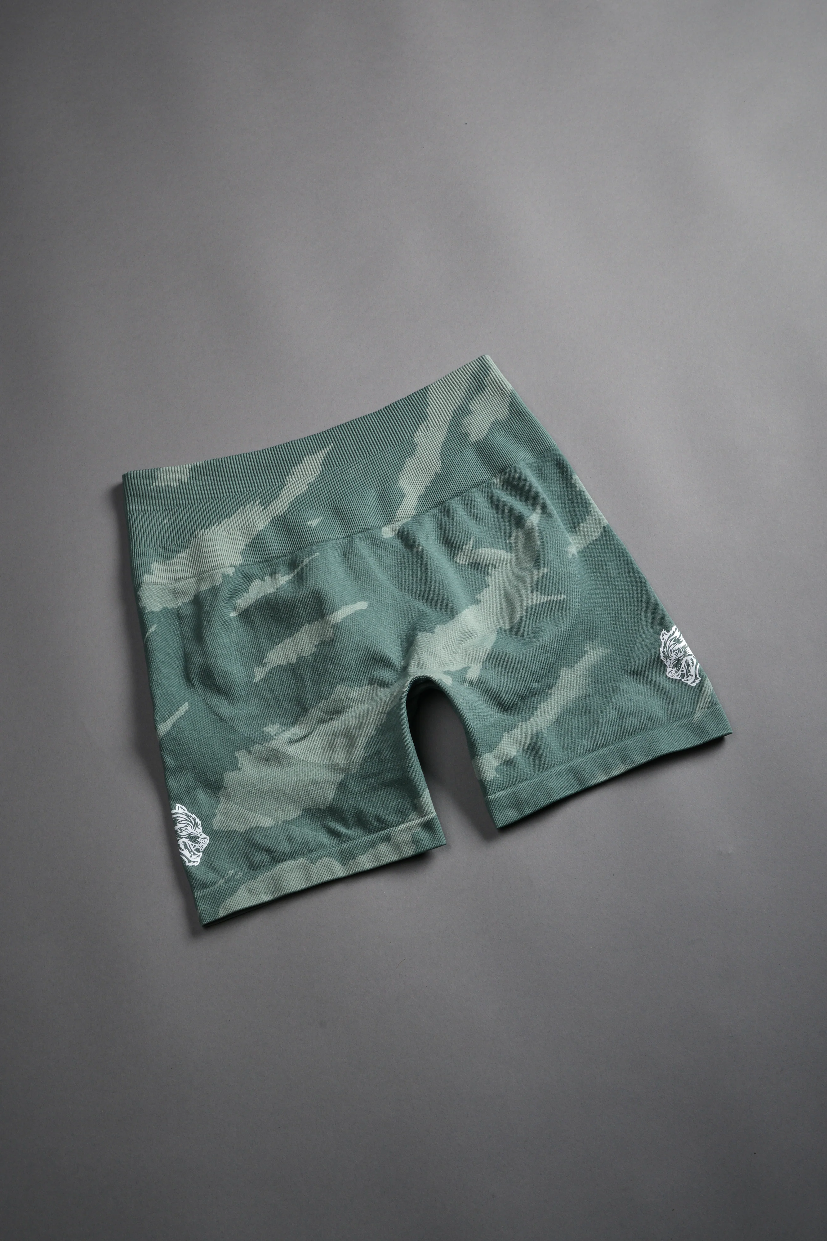 Dual Wolf Everson Seamless "Training" Shorts in Hunter Green Native Camo - Image 7