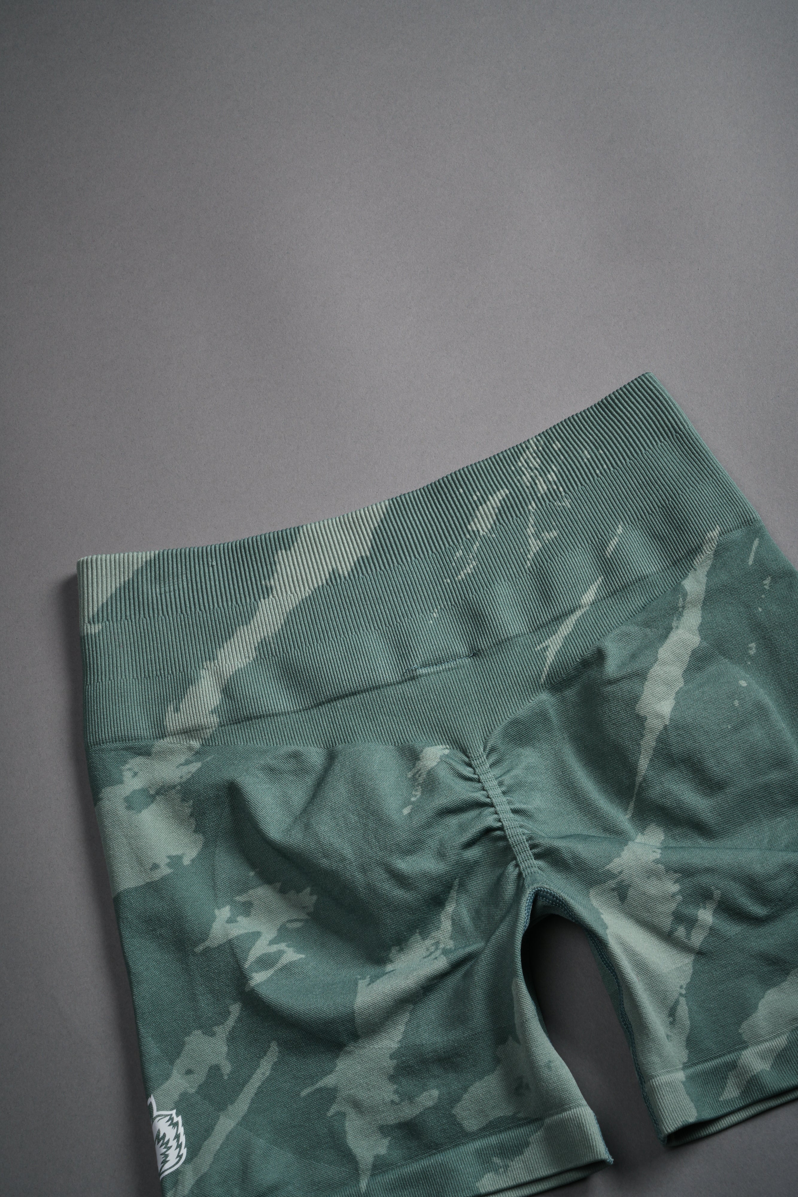 Dual Wolf Everson Seamless "Training" Shorts in Hunter Green Native Camo - Image 9