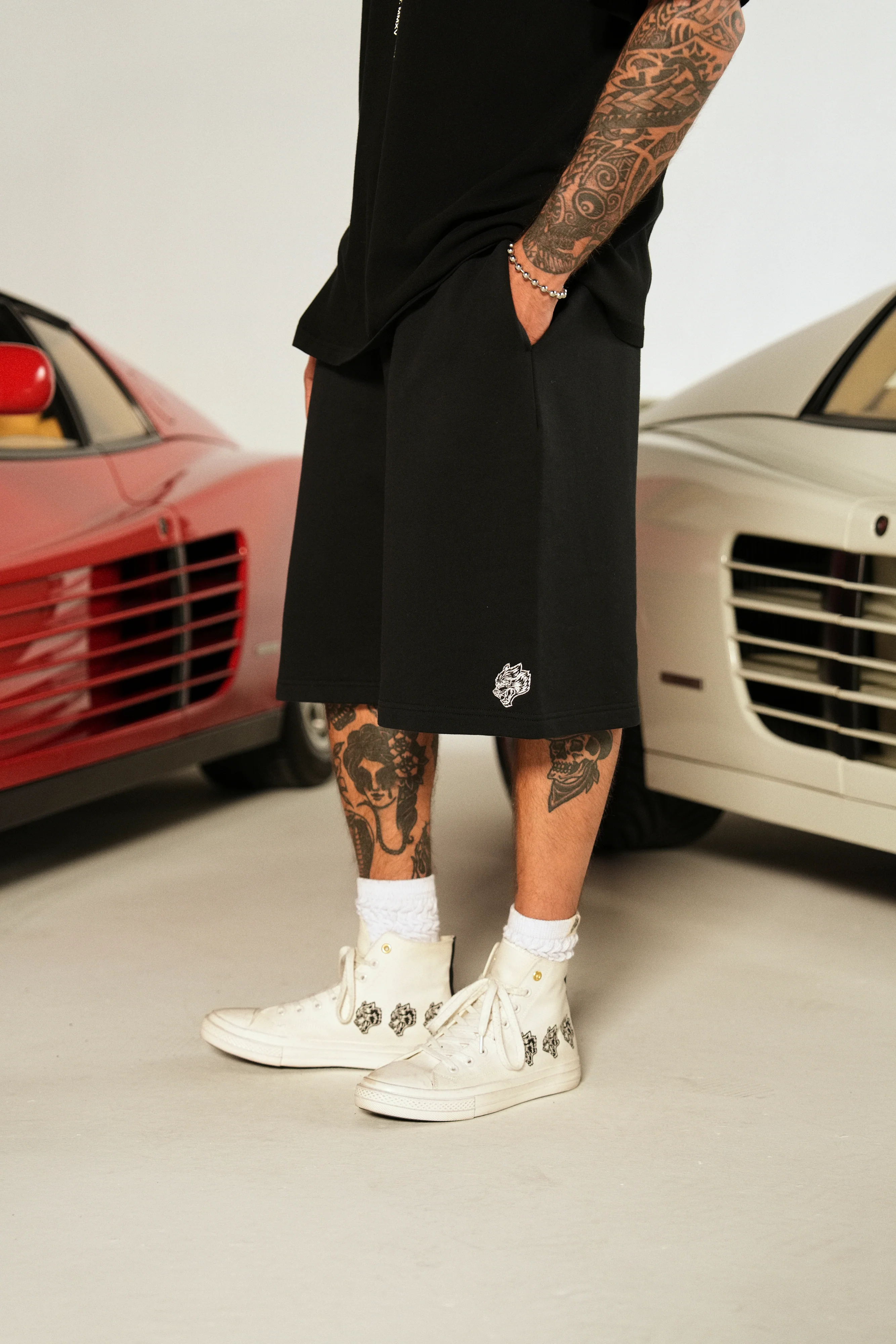 Dual Wolf Oversized Osiris Sweat Shorts in Black - Image 4