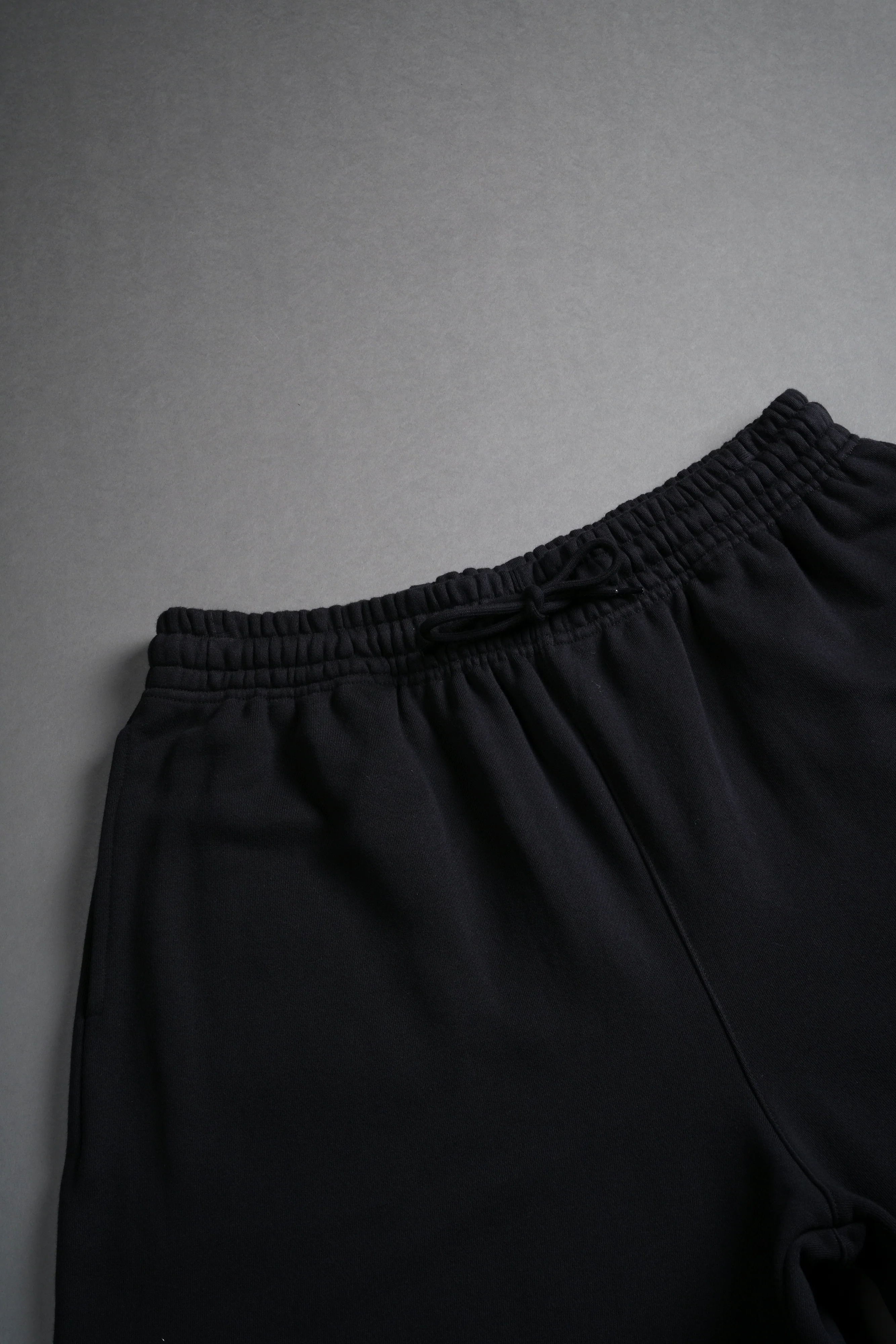 Dual Wolf Oversized Osiris Sweat Shorts in Black - Image 8