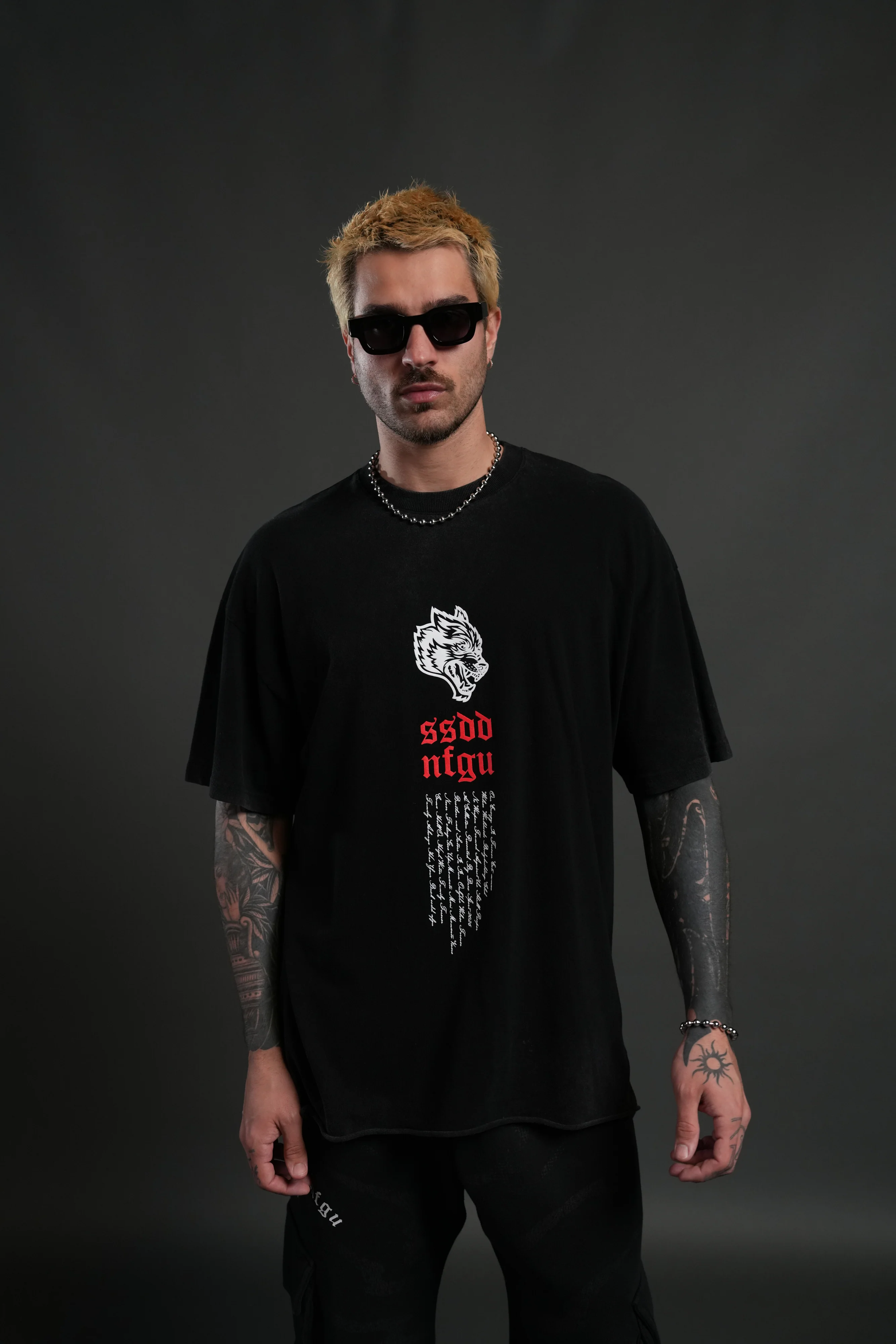 Fallen Angel Raw Hem Premium Oversized Tee in Black - Image 2