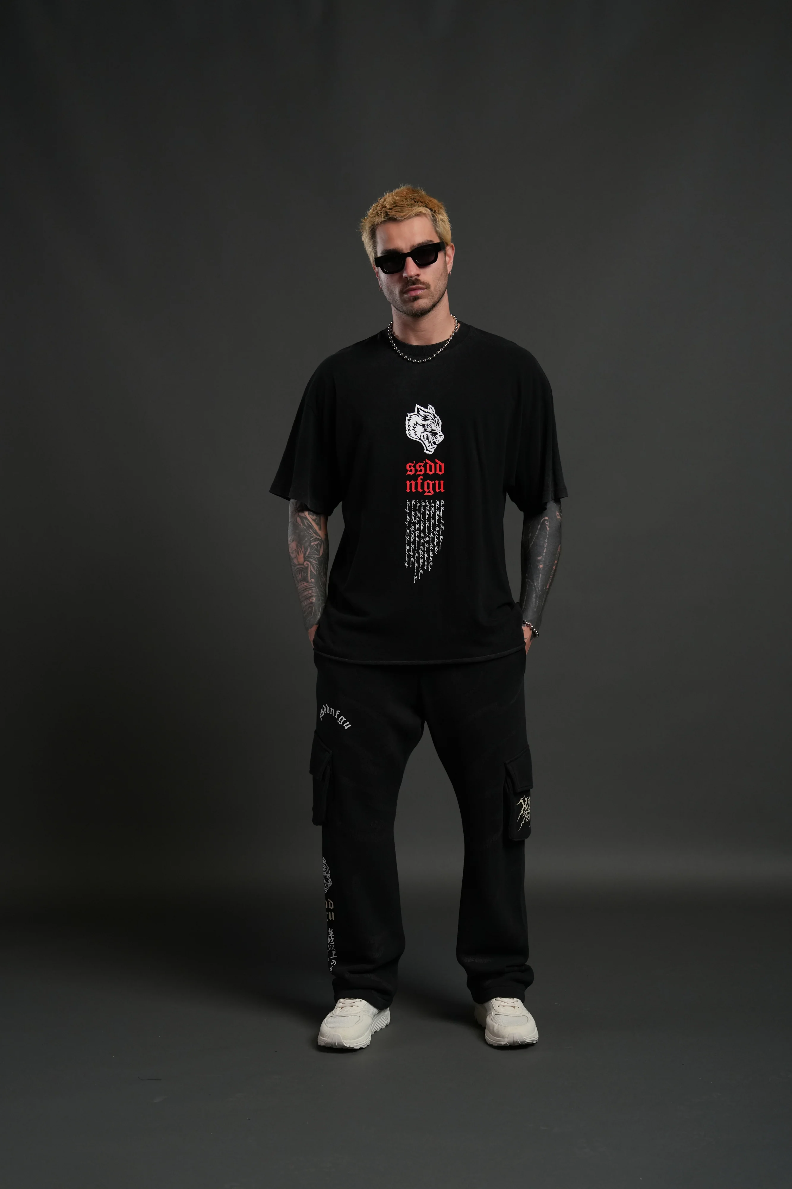 Fallen Angel Raw Hem Premium Oversized Tee in Black - Image 5