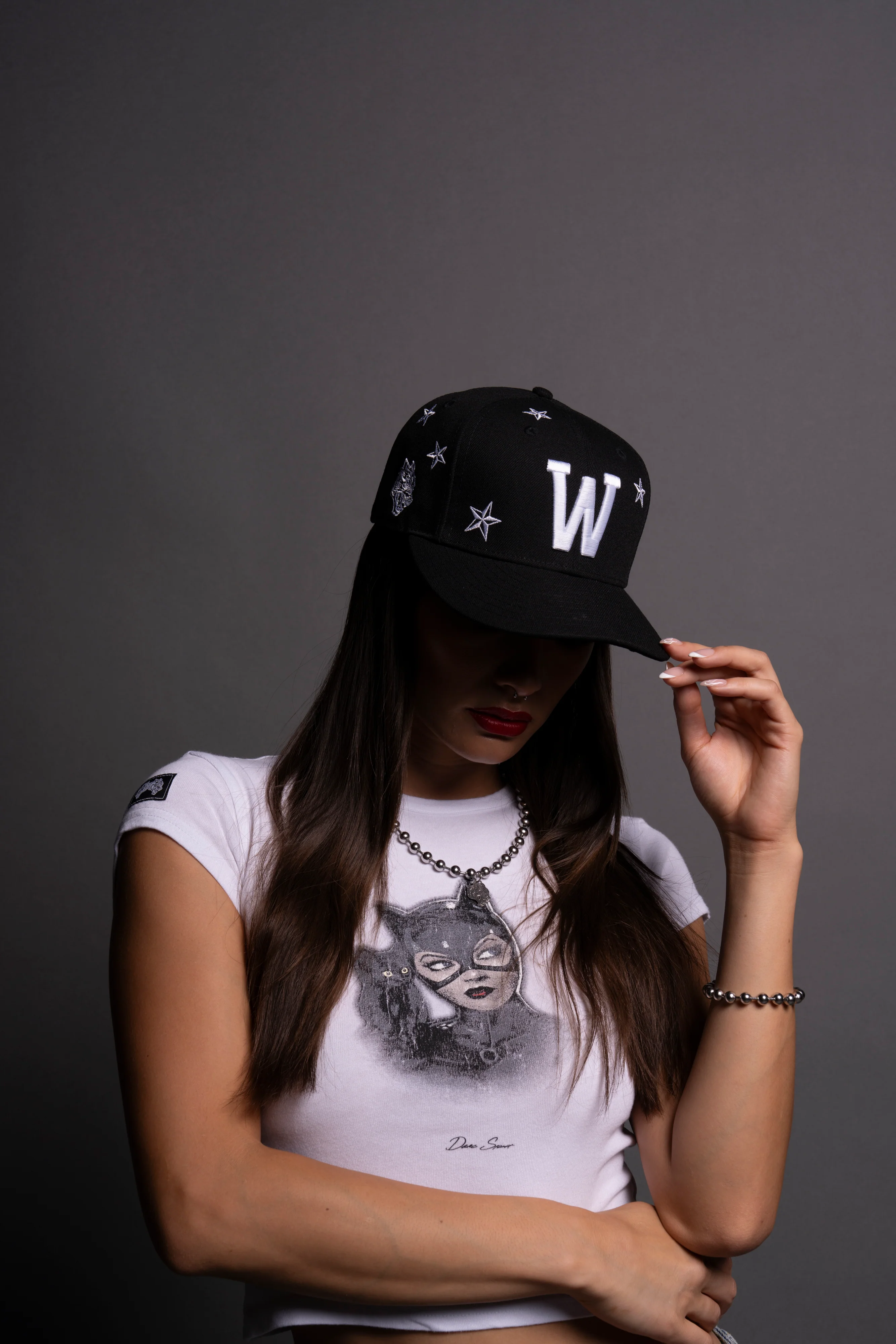 Guidance Fitted Hat in Black - Image 6