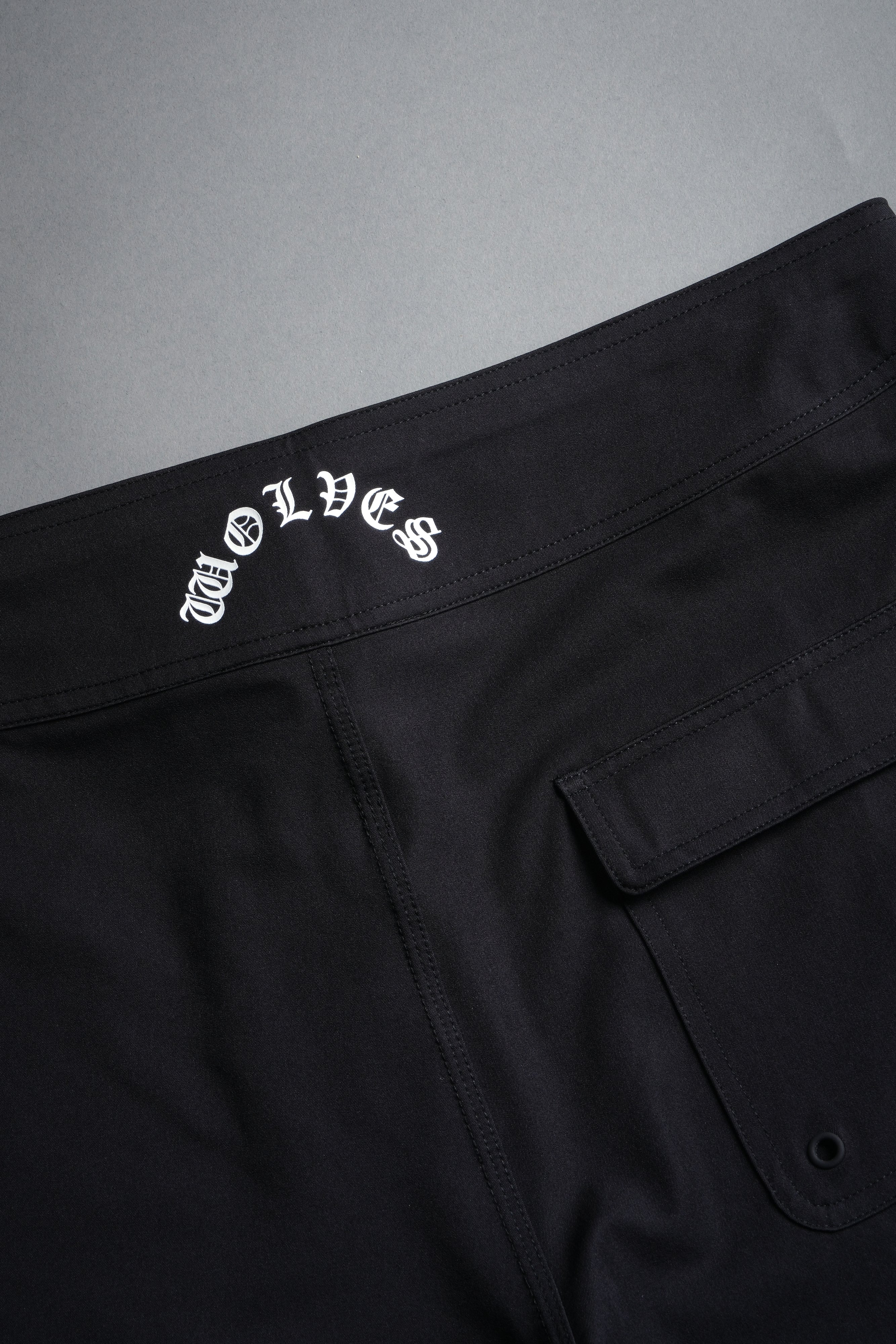 Harley-Davidson Wolves Board Shorts in Black - Image 8