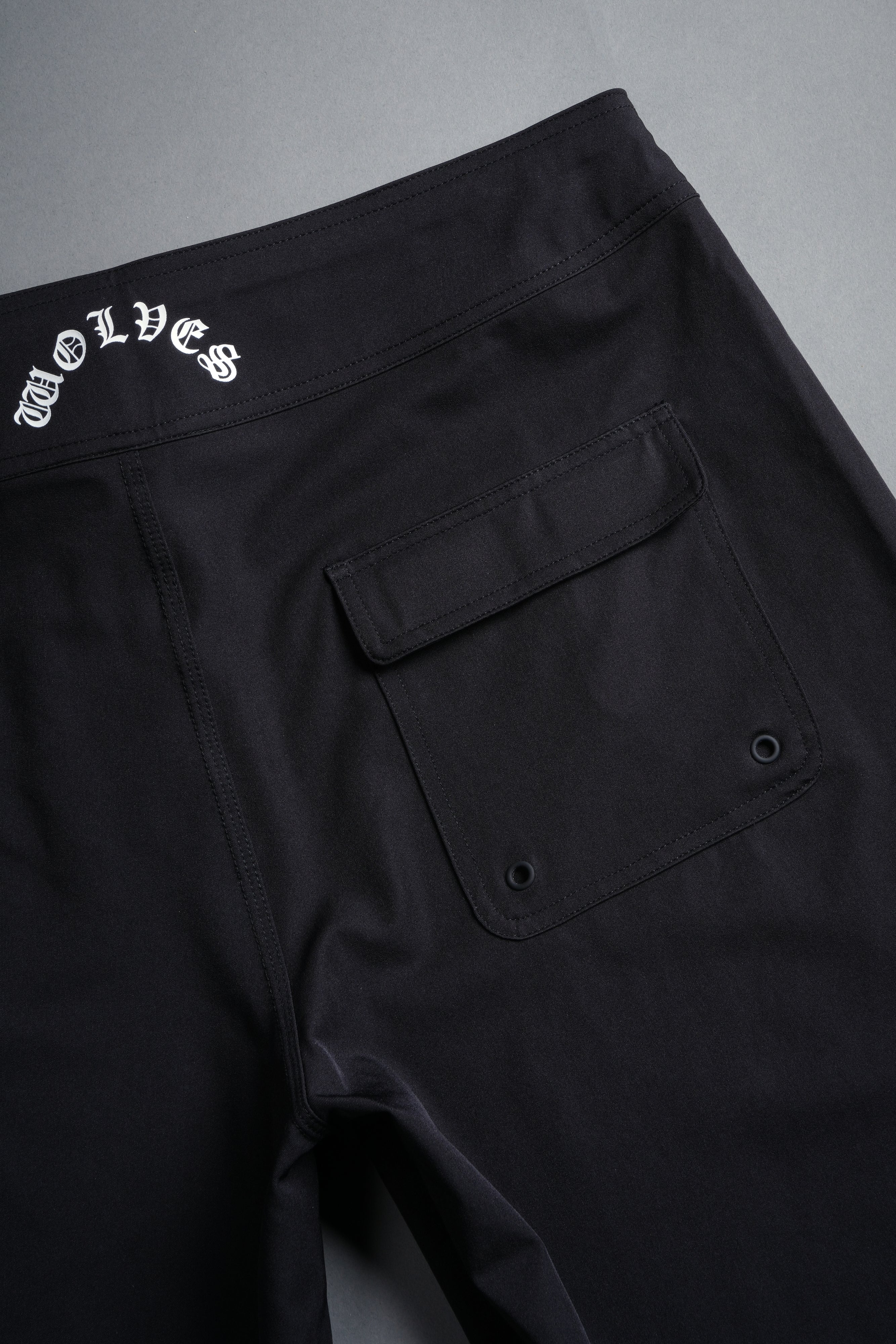 Harley-Davidson Wolves Board Shorts in Black - Image 9