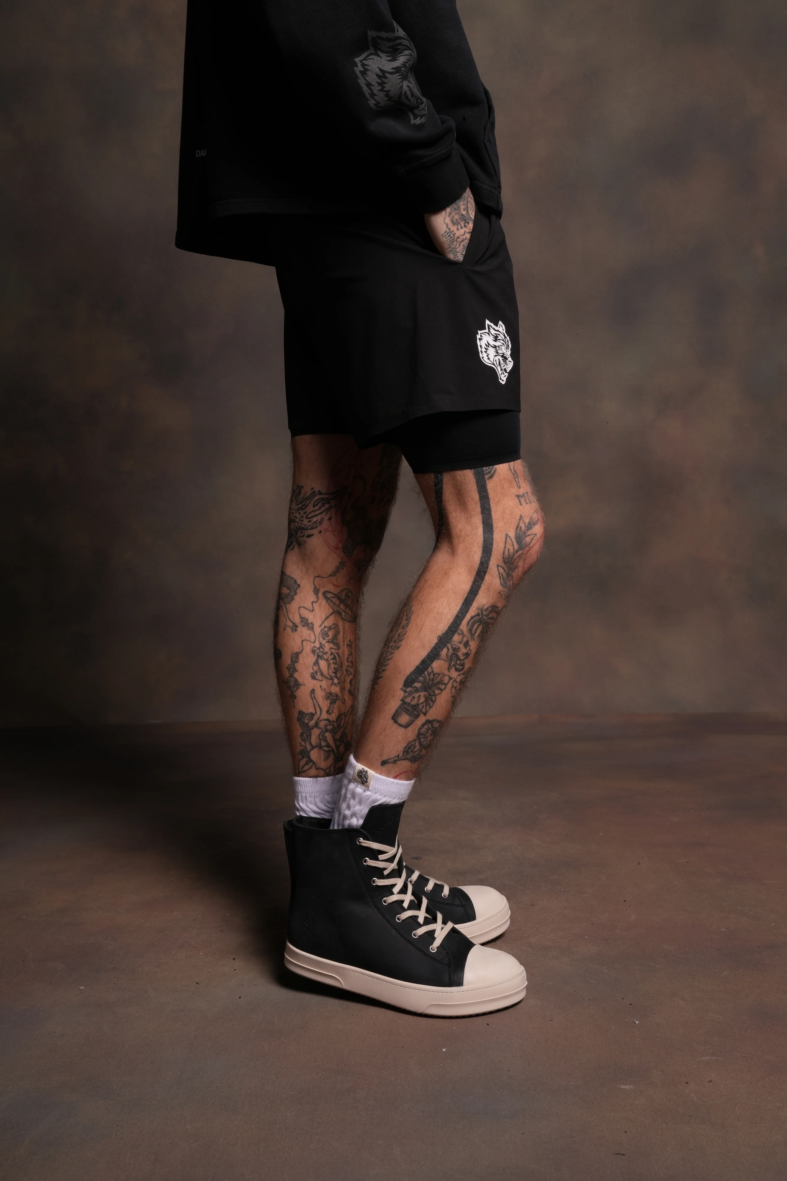 Harley-Davidson Wolves Compression Shorts in Black - Image 5