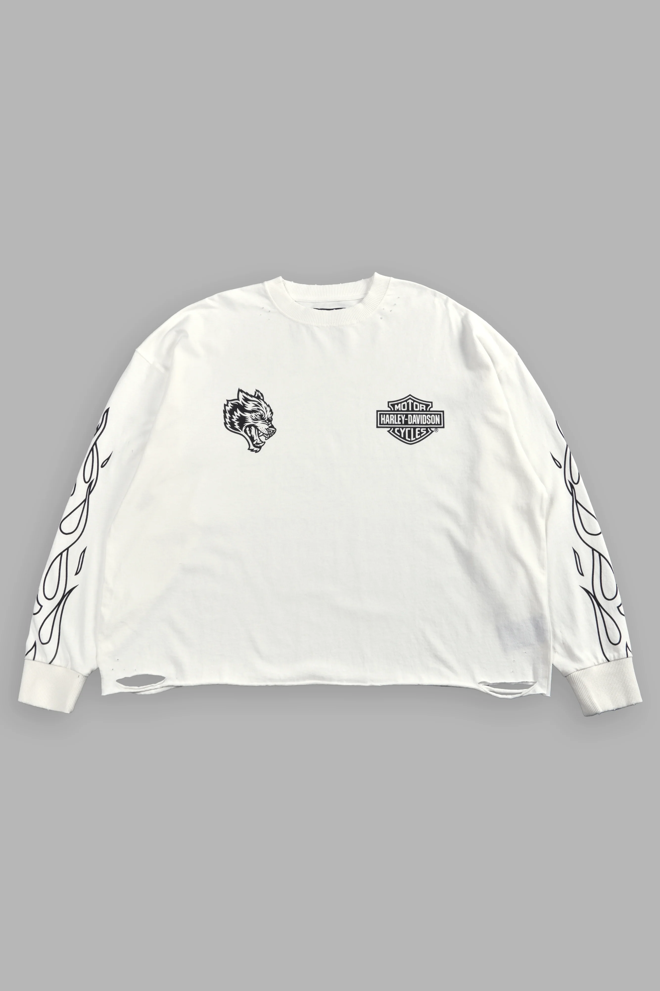 Harley-Davidson Wolves Distressed Grunge "Box Cut" L/S Tee in Cream - Image 3