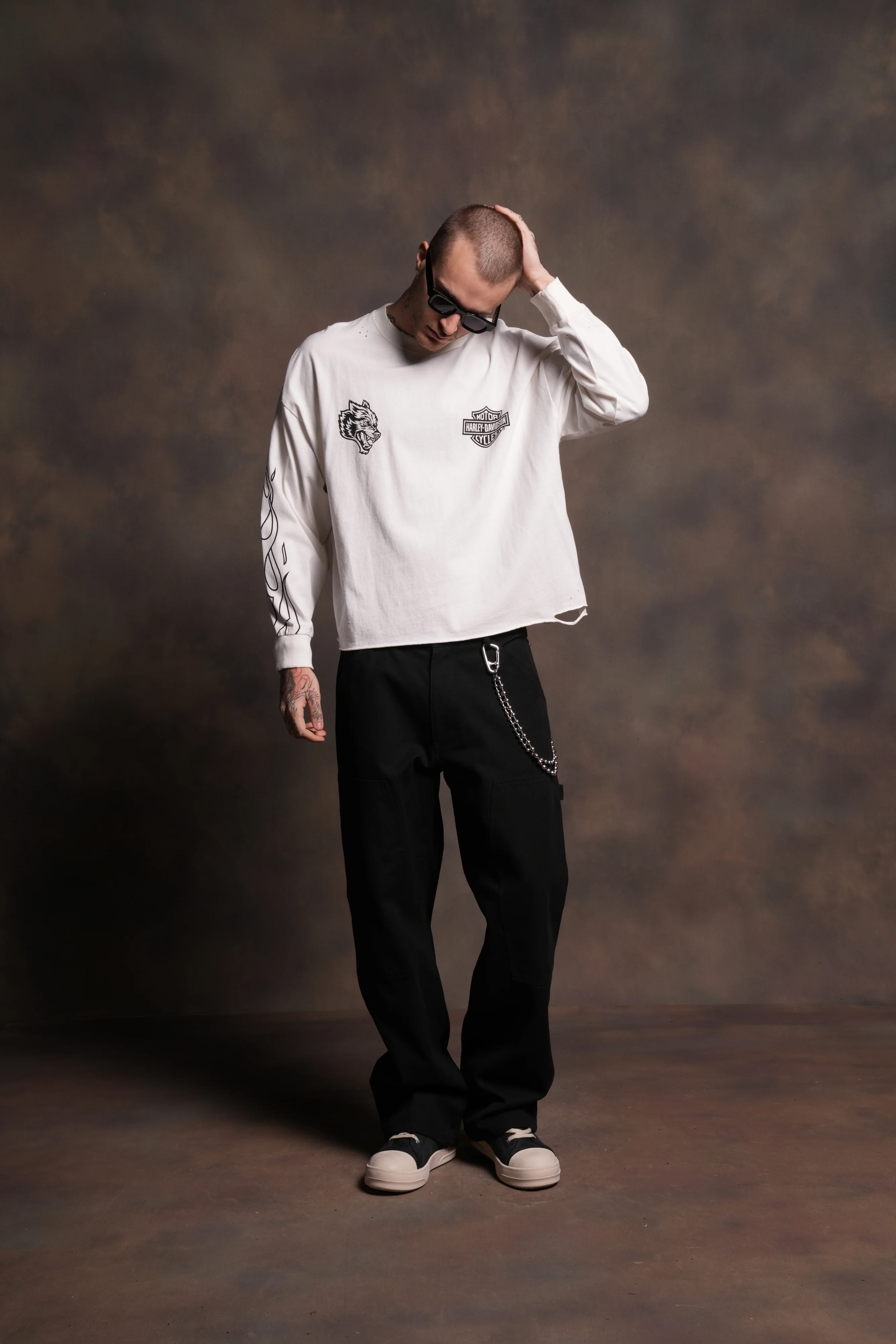 Harley-Davidson Wolves Distressed Grunge "Box Cut" L/S Tee in Cream - Image 5