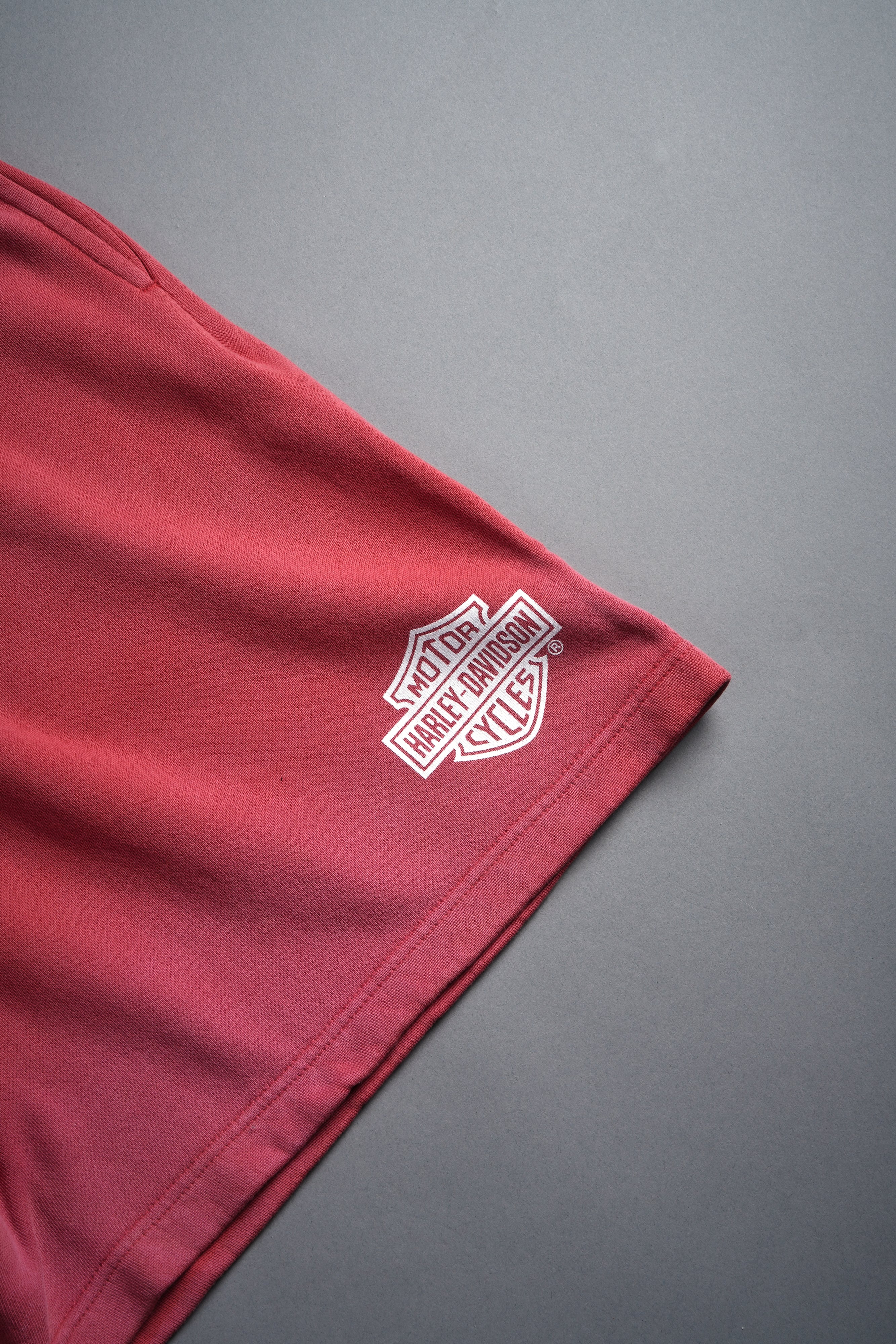 Harley-Davidson Wolves Oversized Post Lounge Sweat Shorts V2 in Roman Red Drift Wash - Image 11