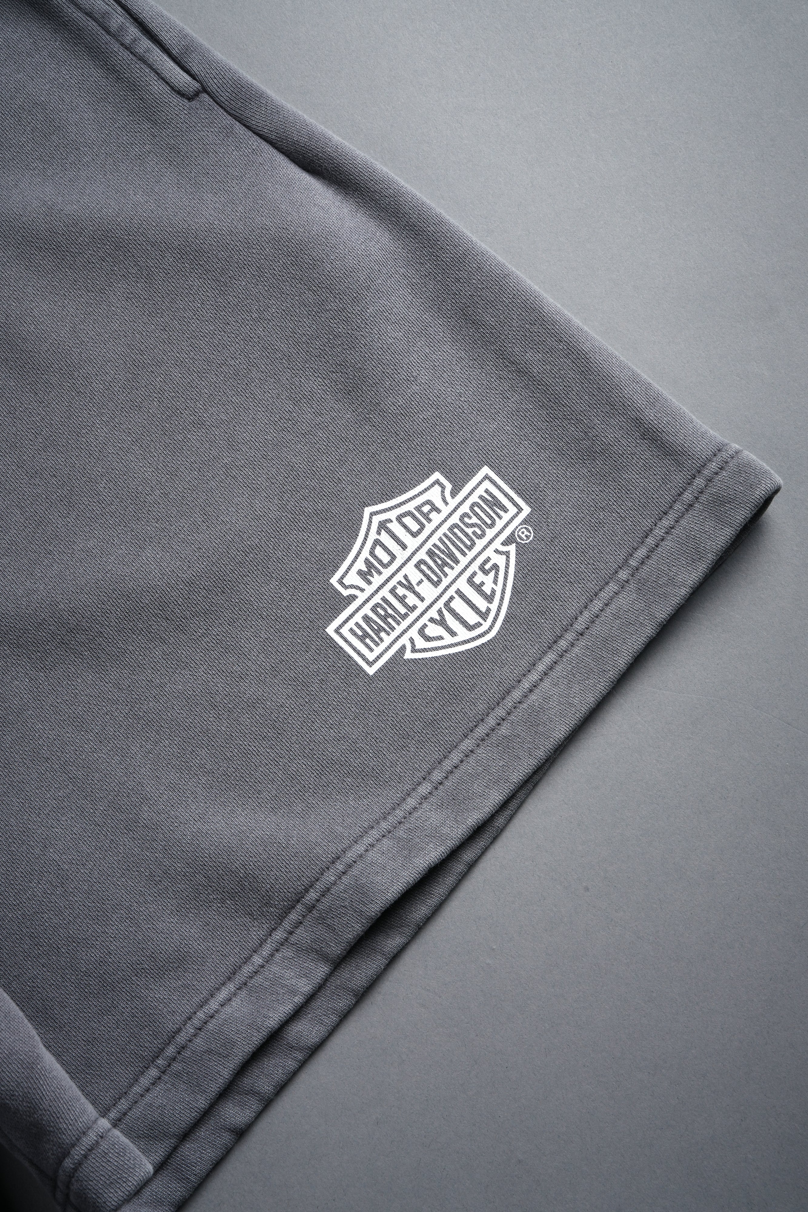 Harley-Davidson Wolves Oversized Post Lounge Sweat Shorts V2 in Slate Gray - Image 10