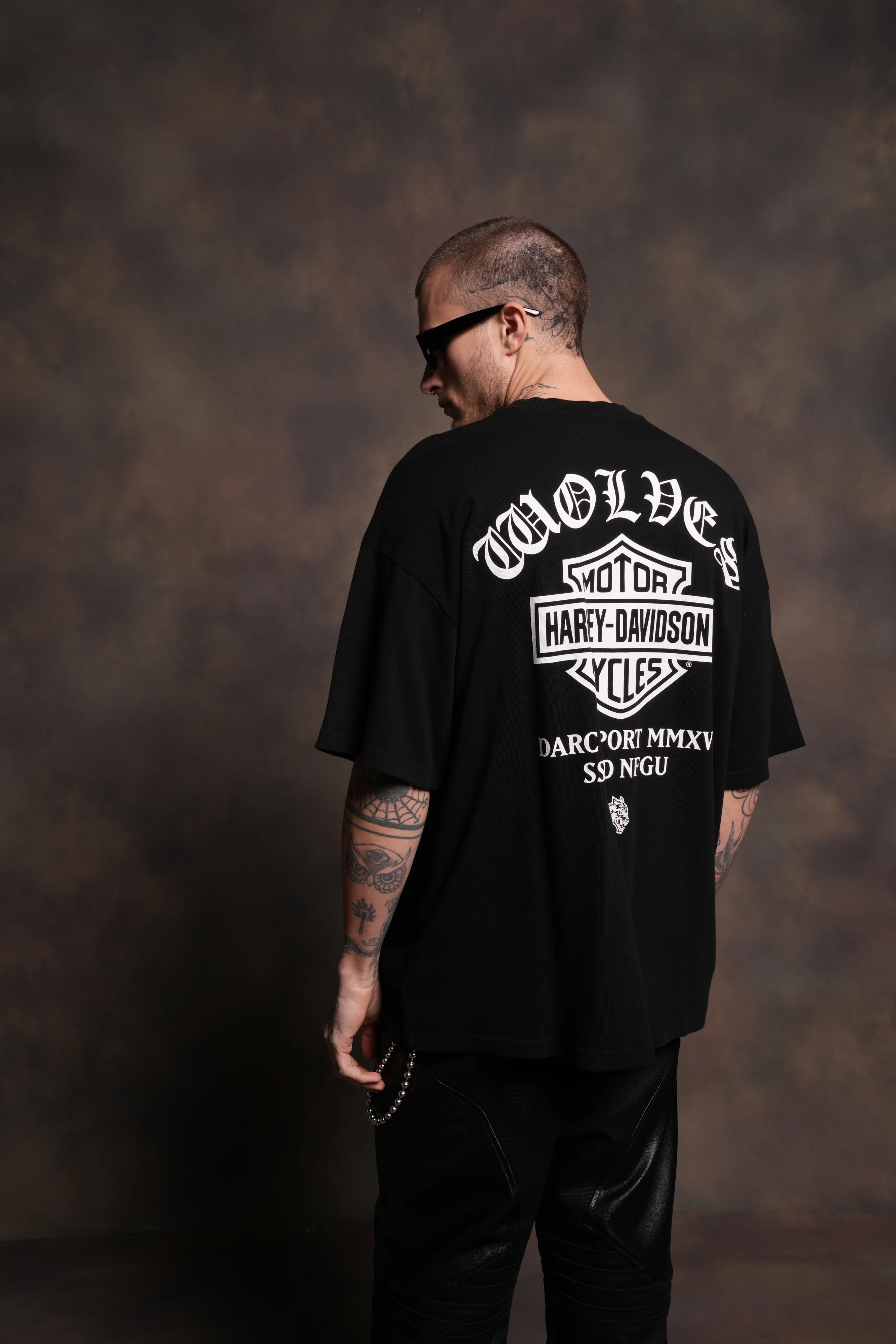 Harley-Davidson Wolves "Premium" Oversized Tee in Black - Image 4