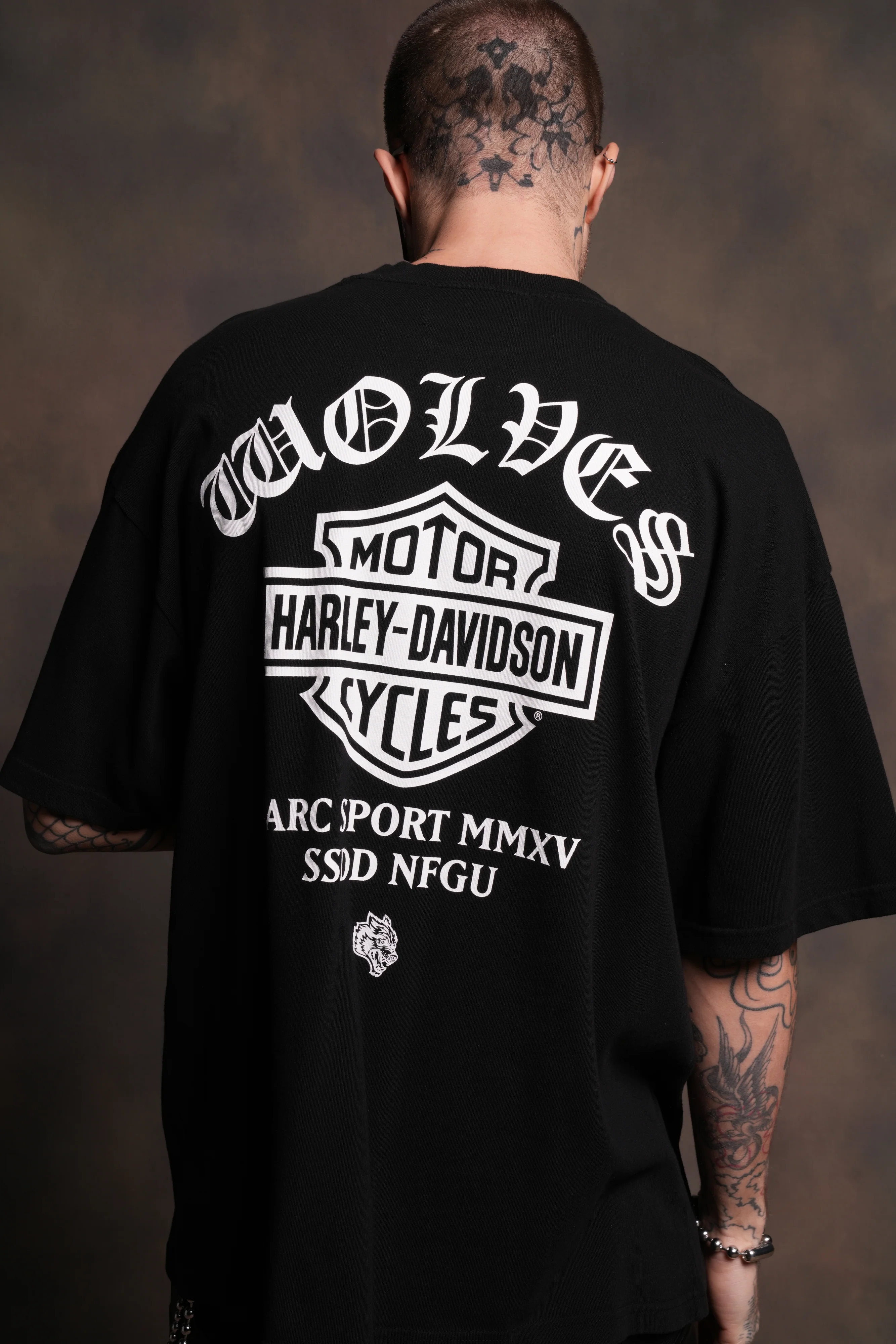 Harley-Davidson Wolves "Premium" Oversized Tee in Black - Image 6