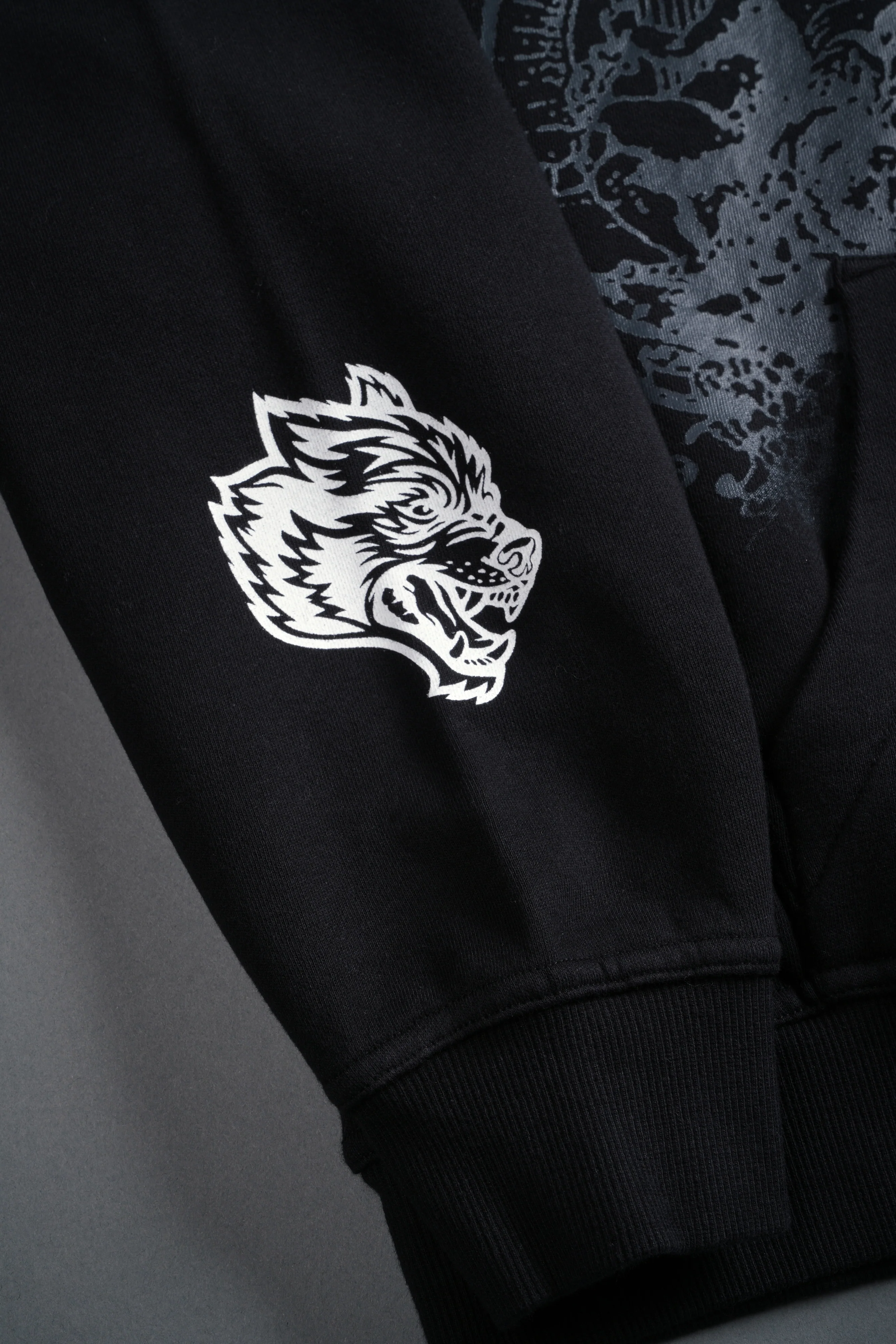 Heart of Thorns Vex Double Zip Hoodie in Black - Image 9