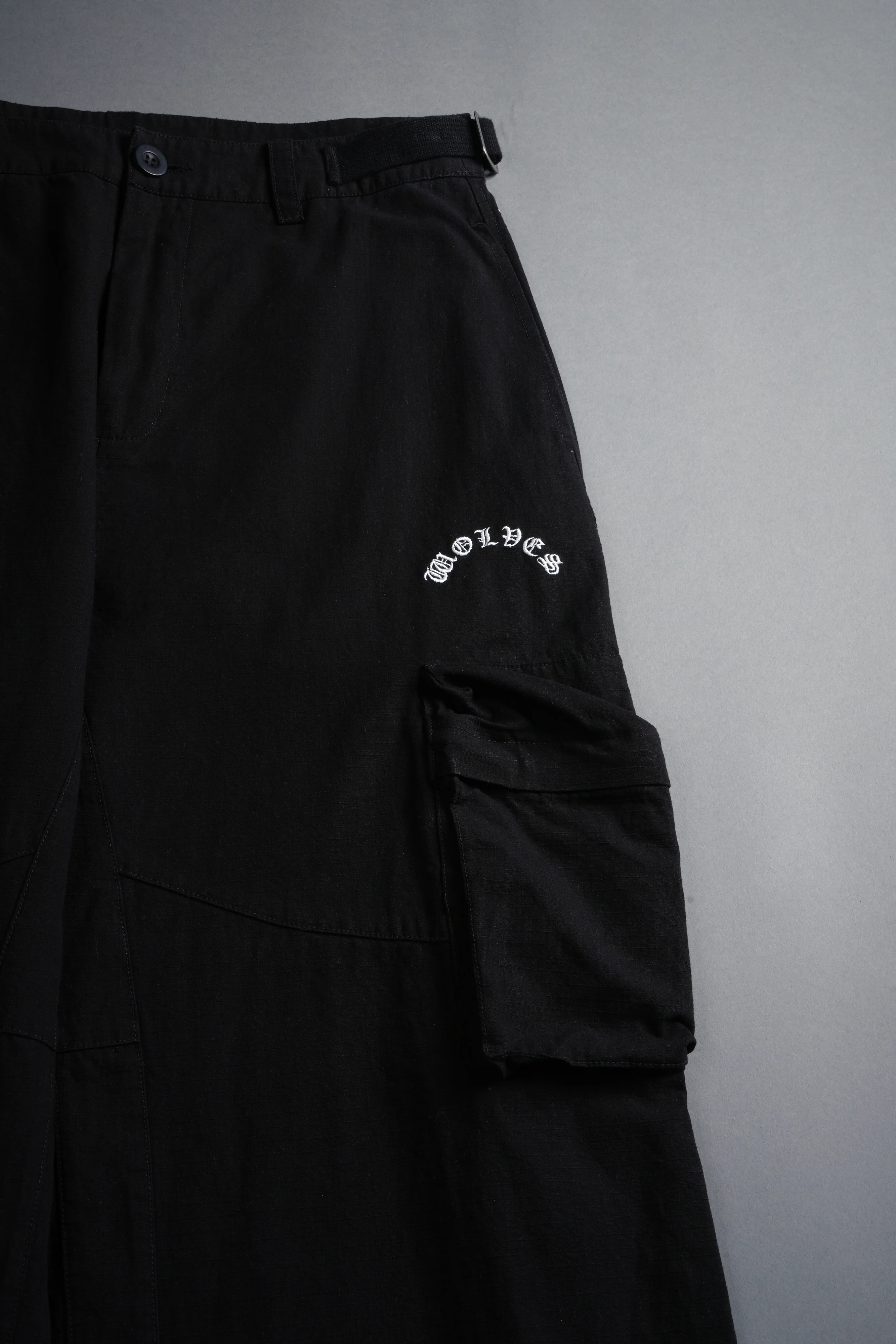Hellbound Duke Cargo Pants in Black - Image 10