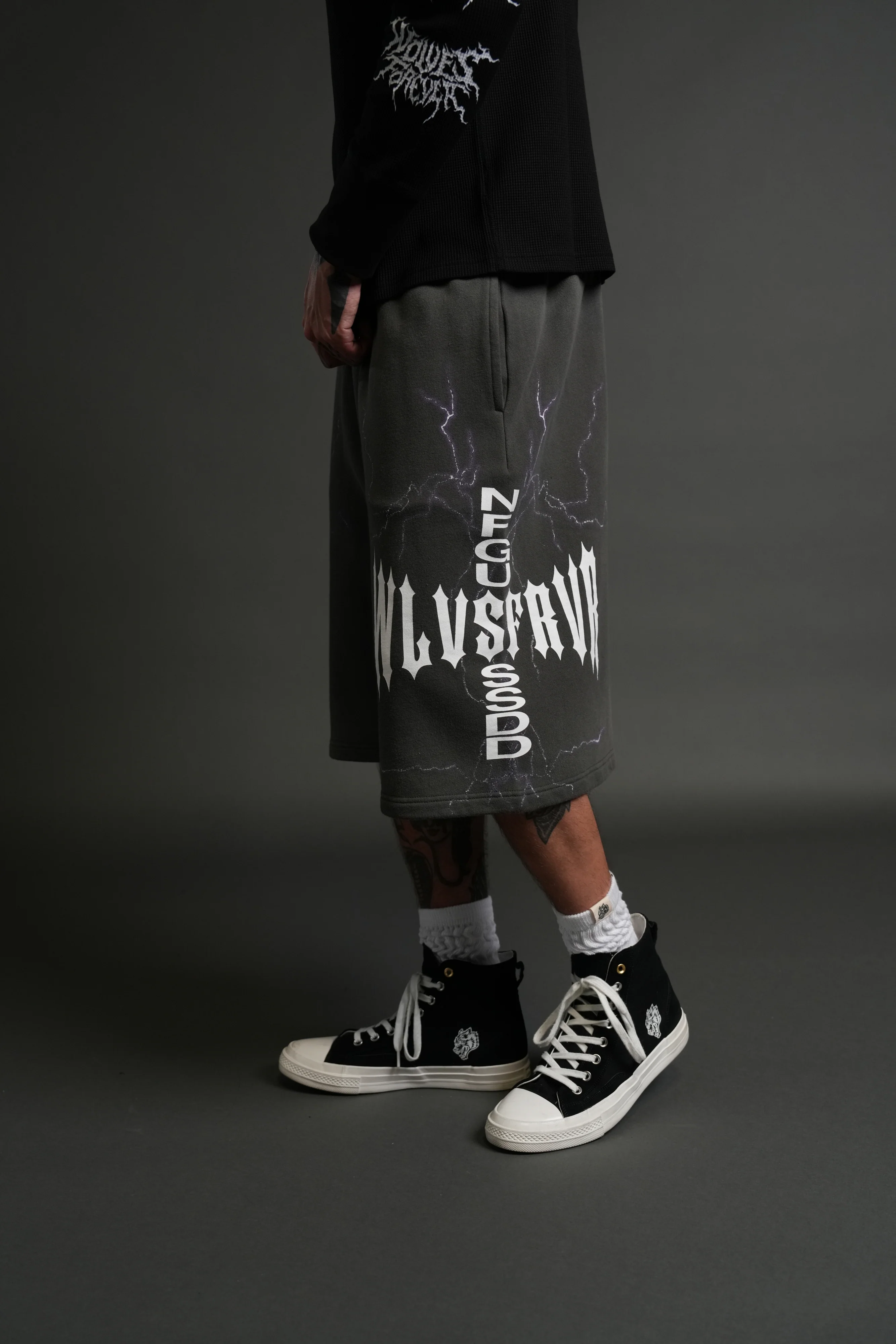 Iron Code Oversized Osiris Sweat Shorts in Wolf Gray Drift Wash - Image 4