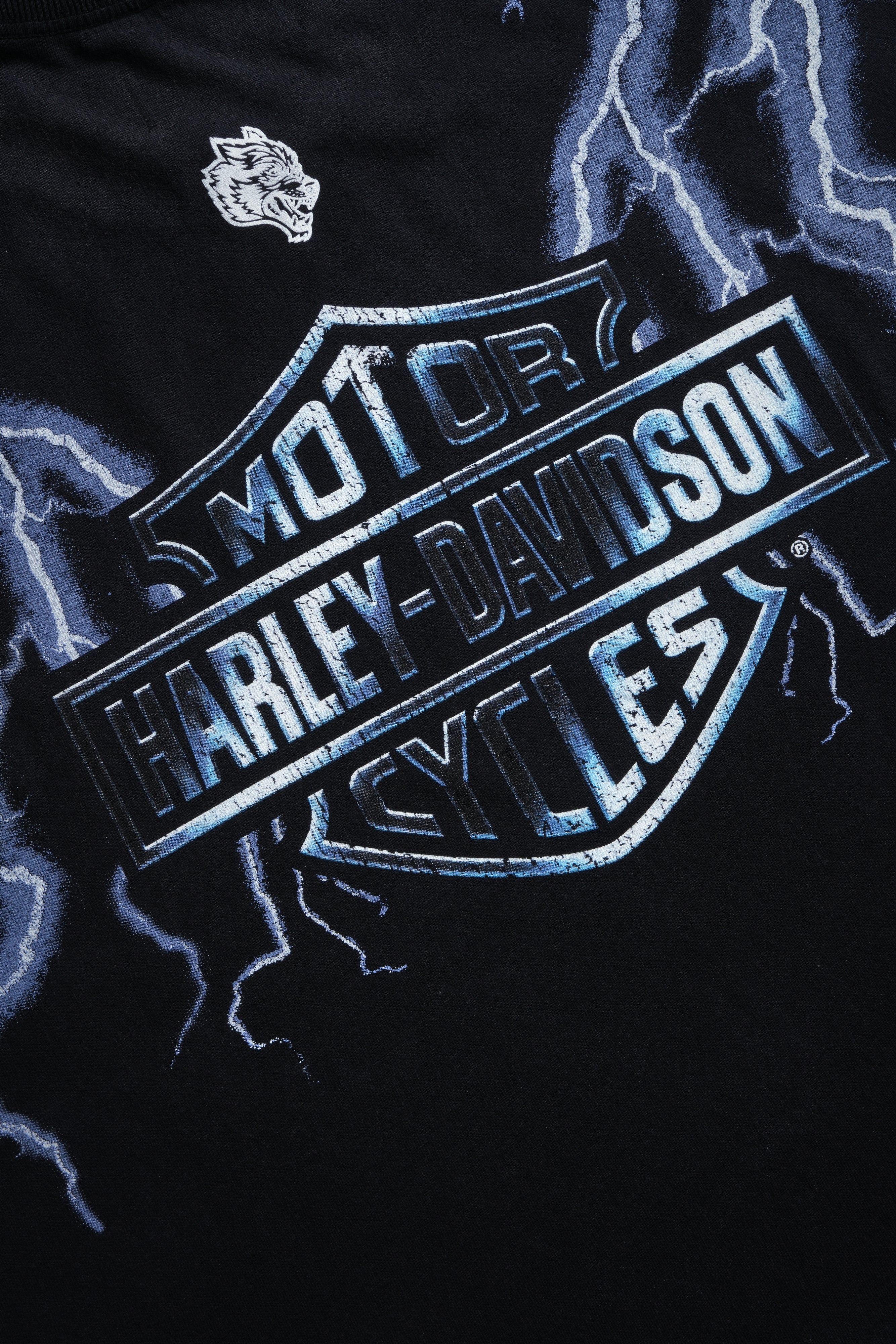 Iron Lightning Grunge Cut-Off Tee in Black Drift Wash - Image 10