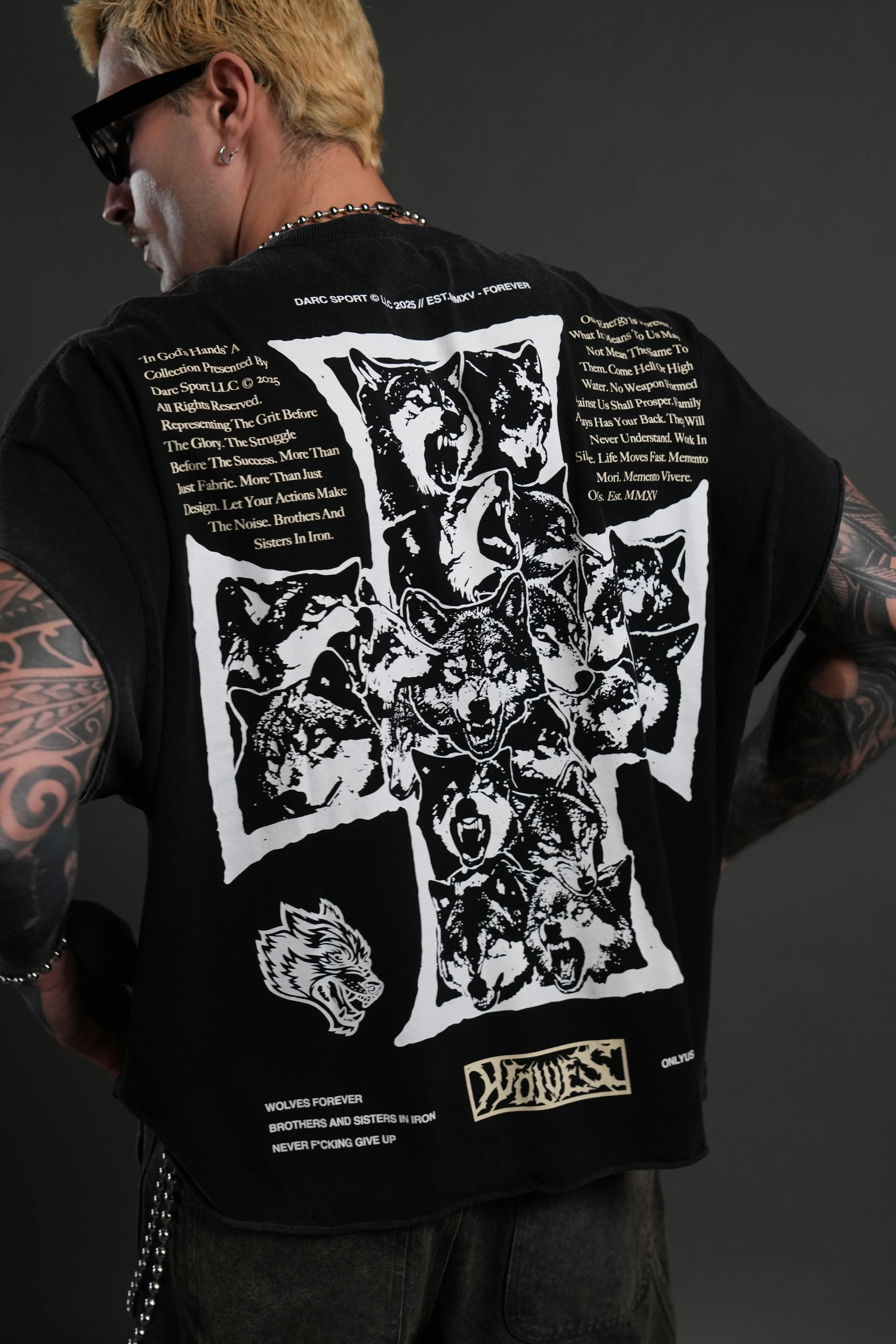 Iron Wolf Pack Grunge Cut-Off Tee in Black - Image 8