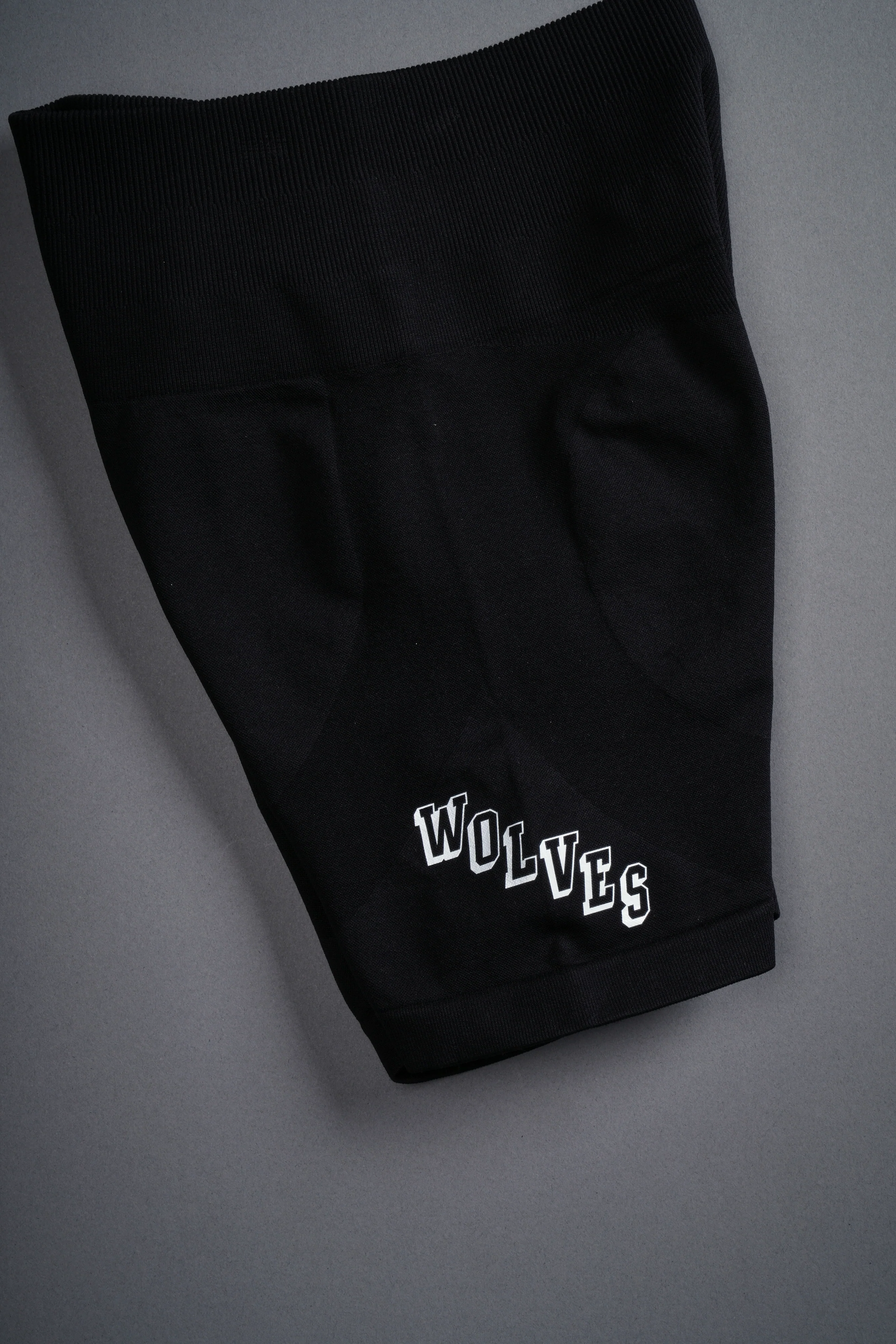 Journey Everson Seamless "Training" Shorts in Black - Image 7