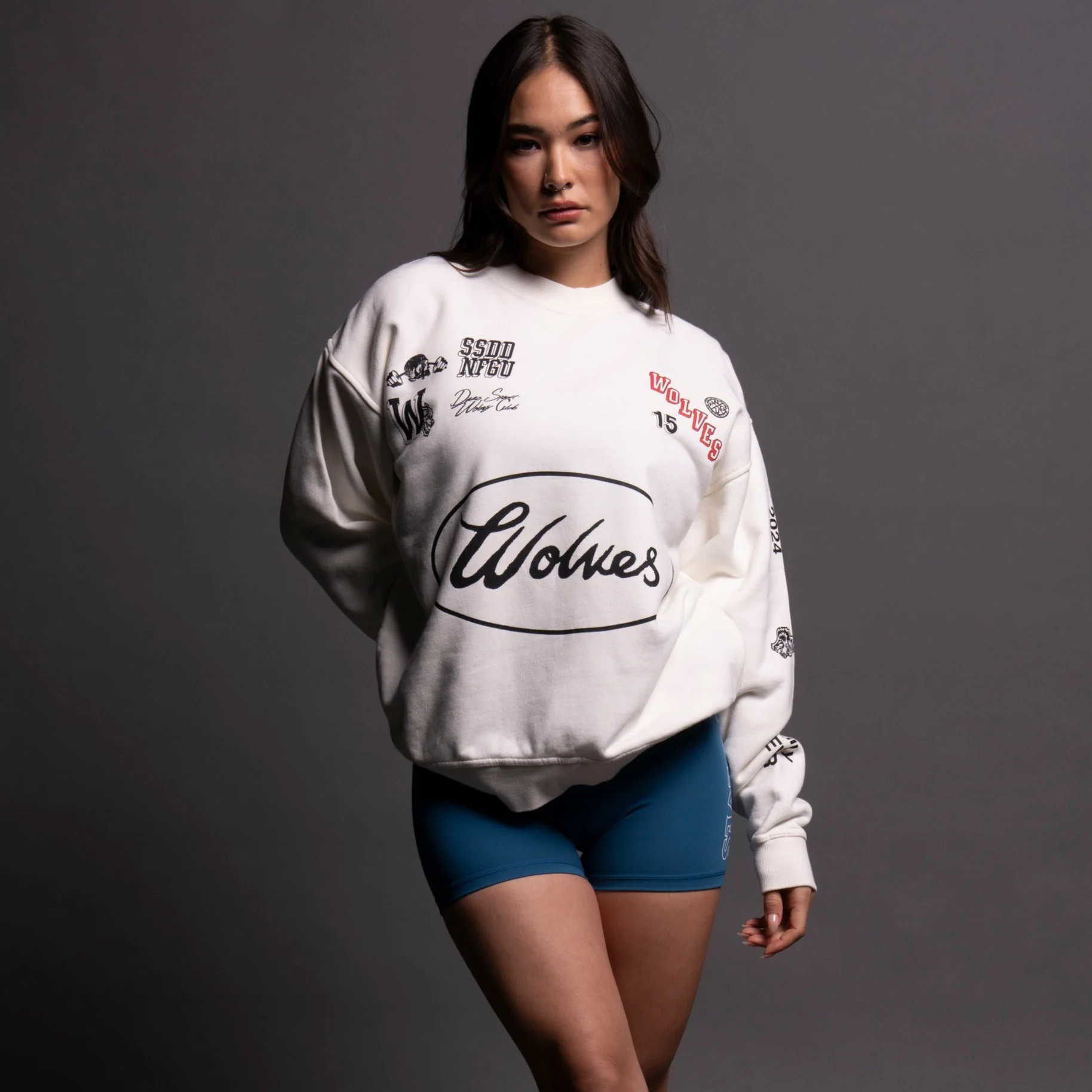 Live Fast V2 She London Crewneck in Cream - Image 2
