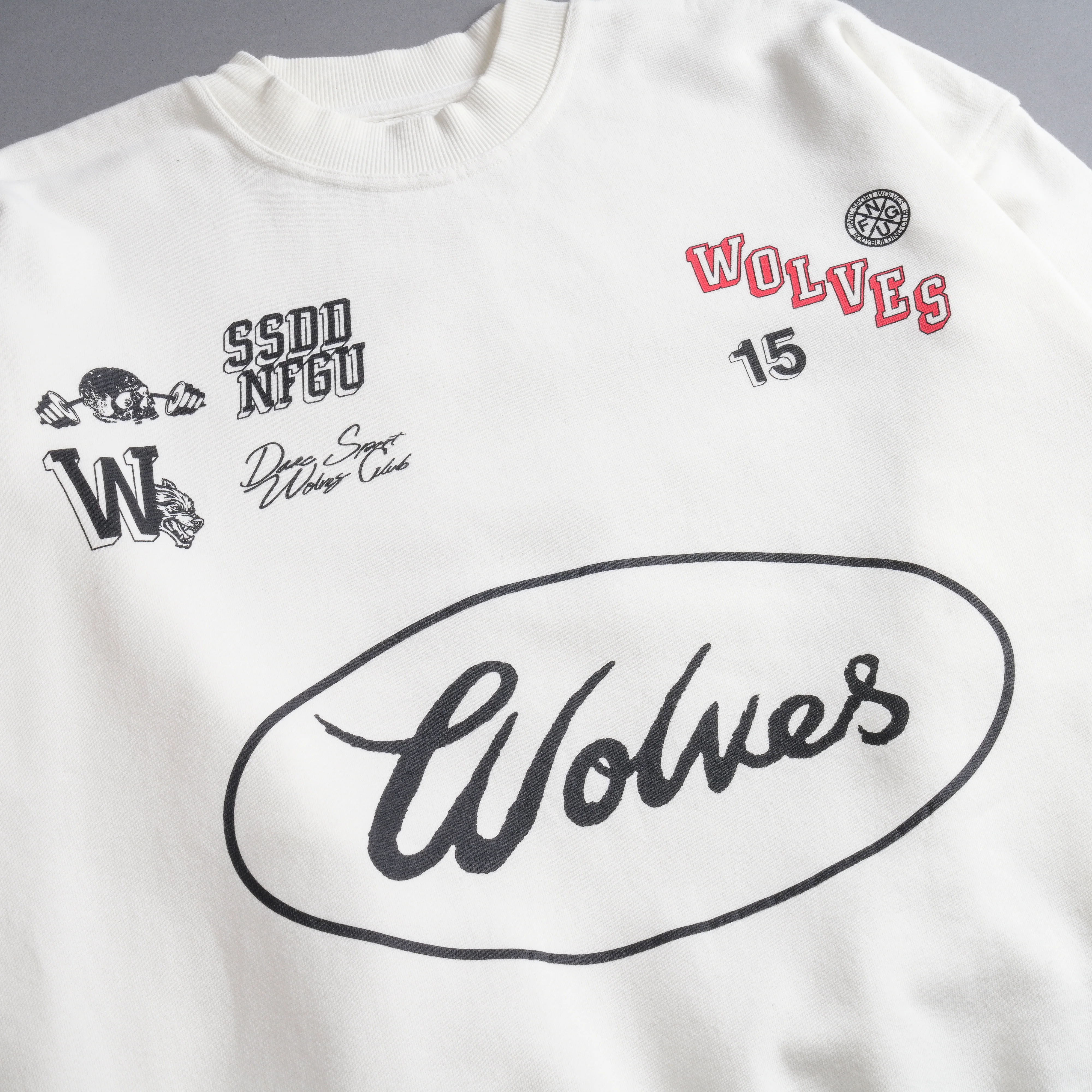 Live Fast V2 She London Crewneck in Cream - Image 6