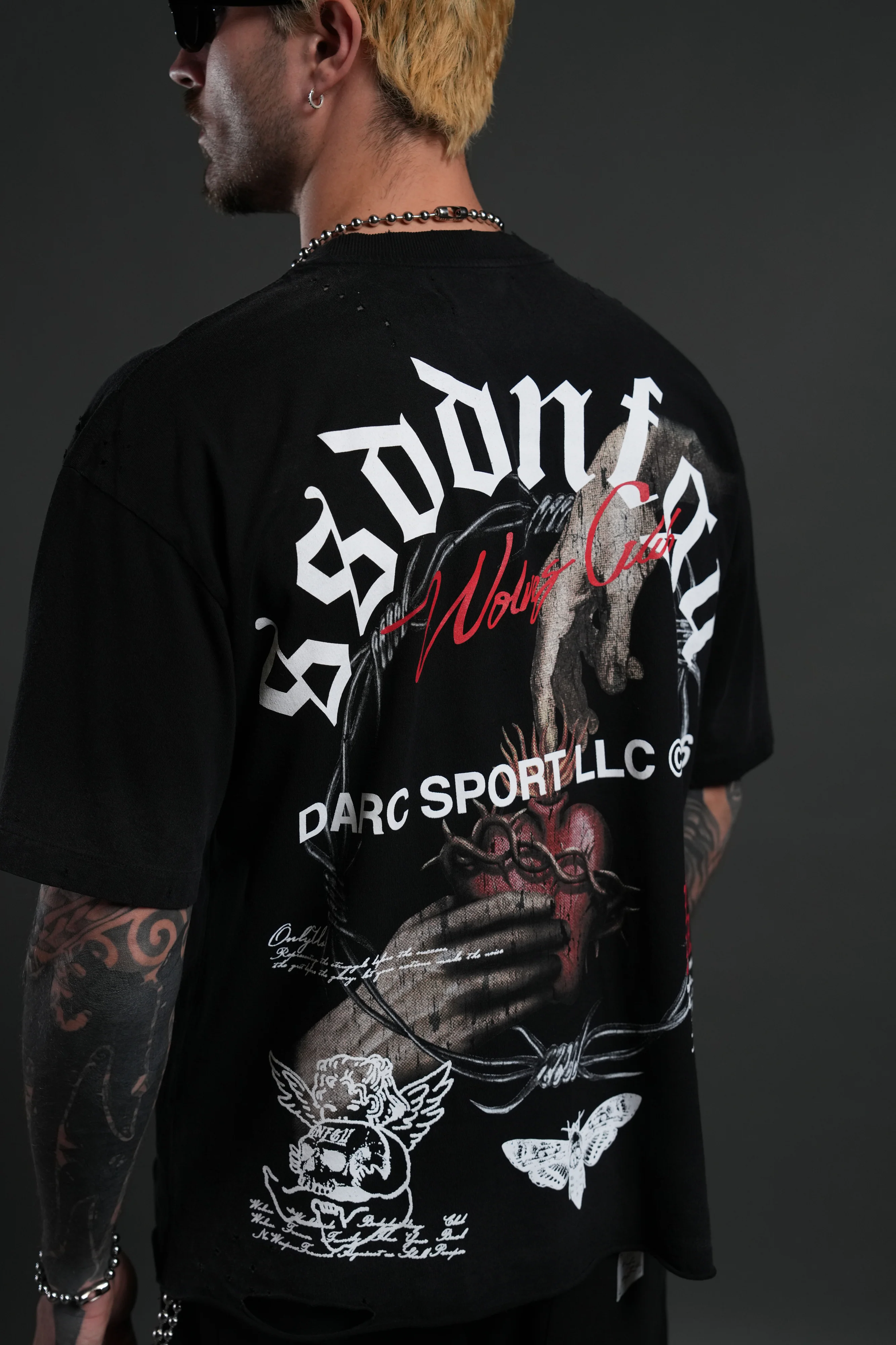 Mi Corazon Distressed Grunge Tee in Black Drift Wash - Image 8