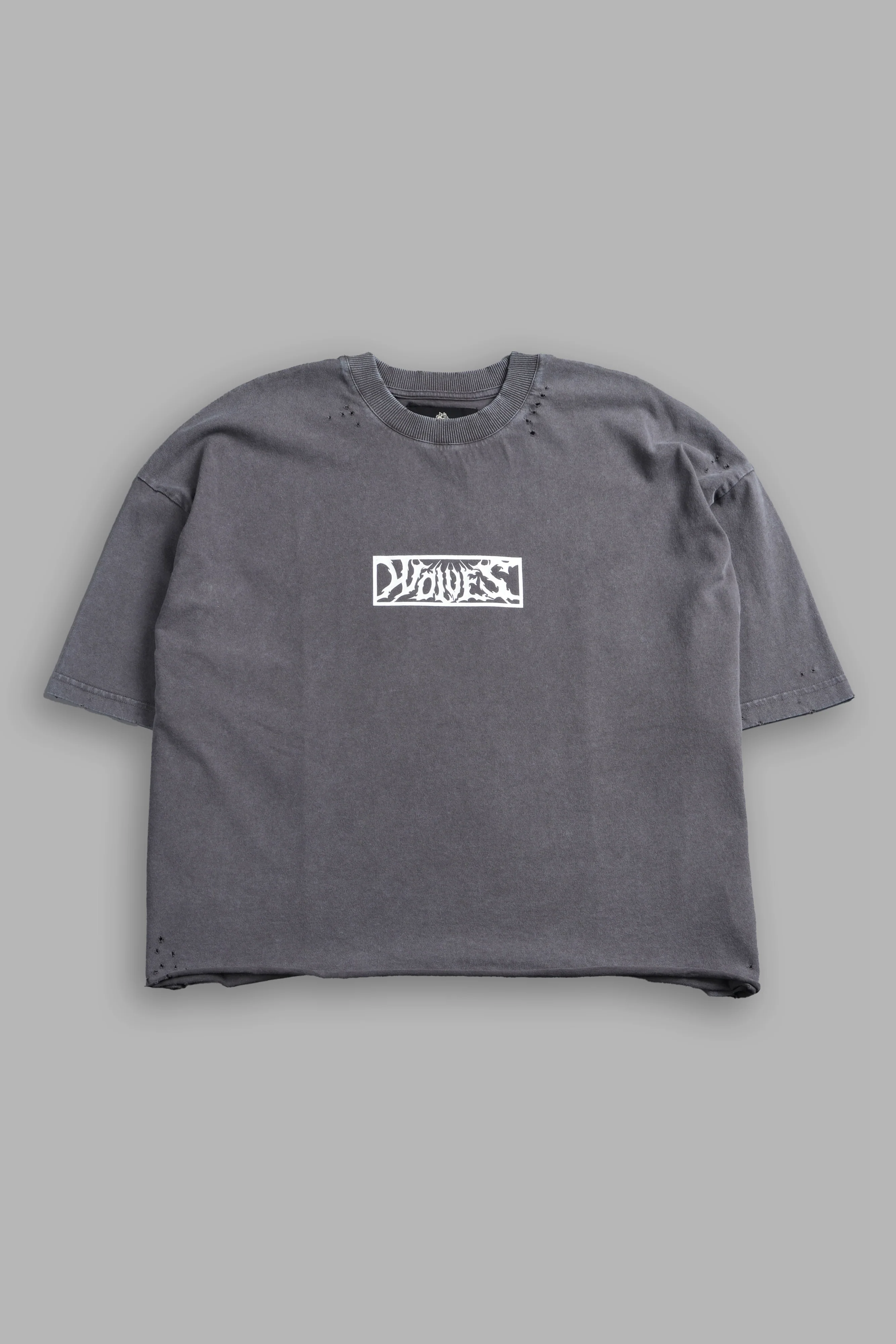 Midnight Wolves Distressed Grunge "Box Cut" Tee V2 in Slate Gray