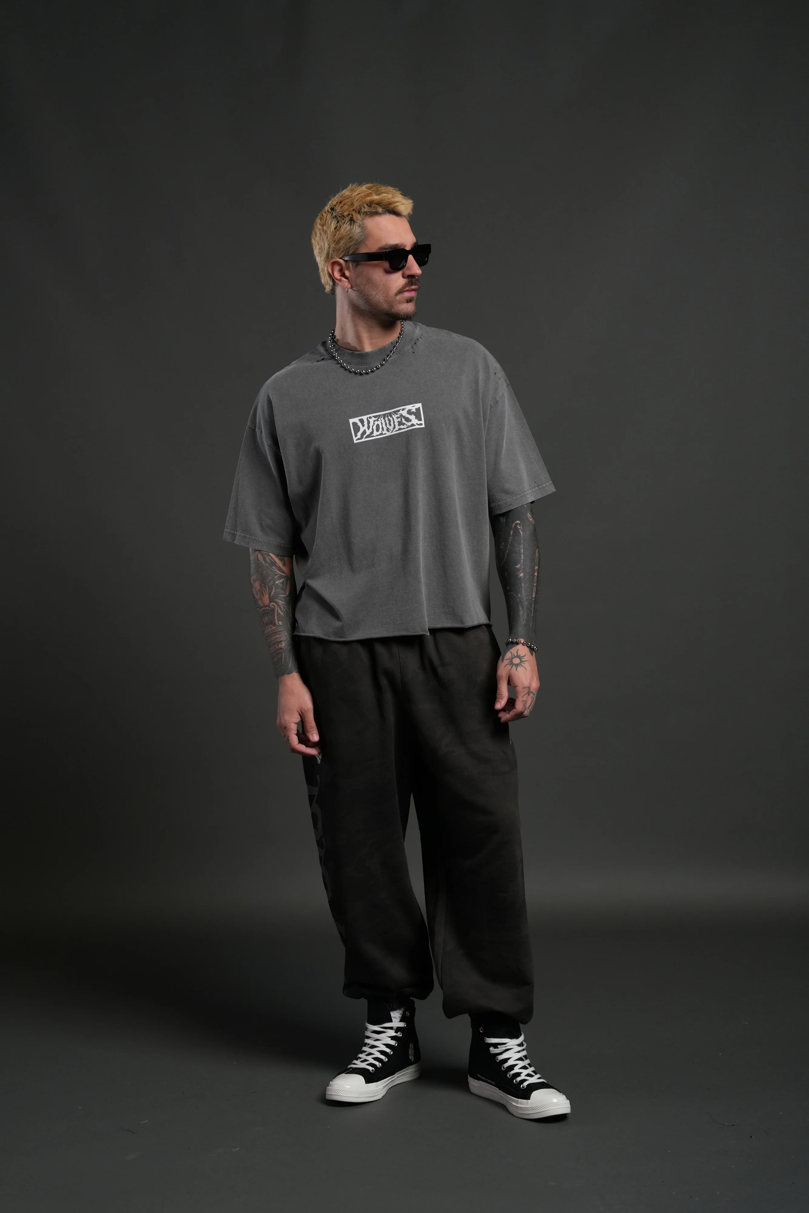 Midnight Wolves Distressed Grunge "Box Cut" Tee V2 in Slate Gray - Image 5